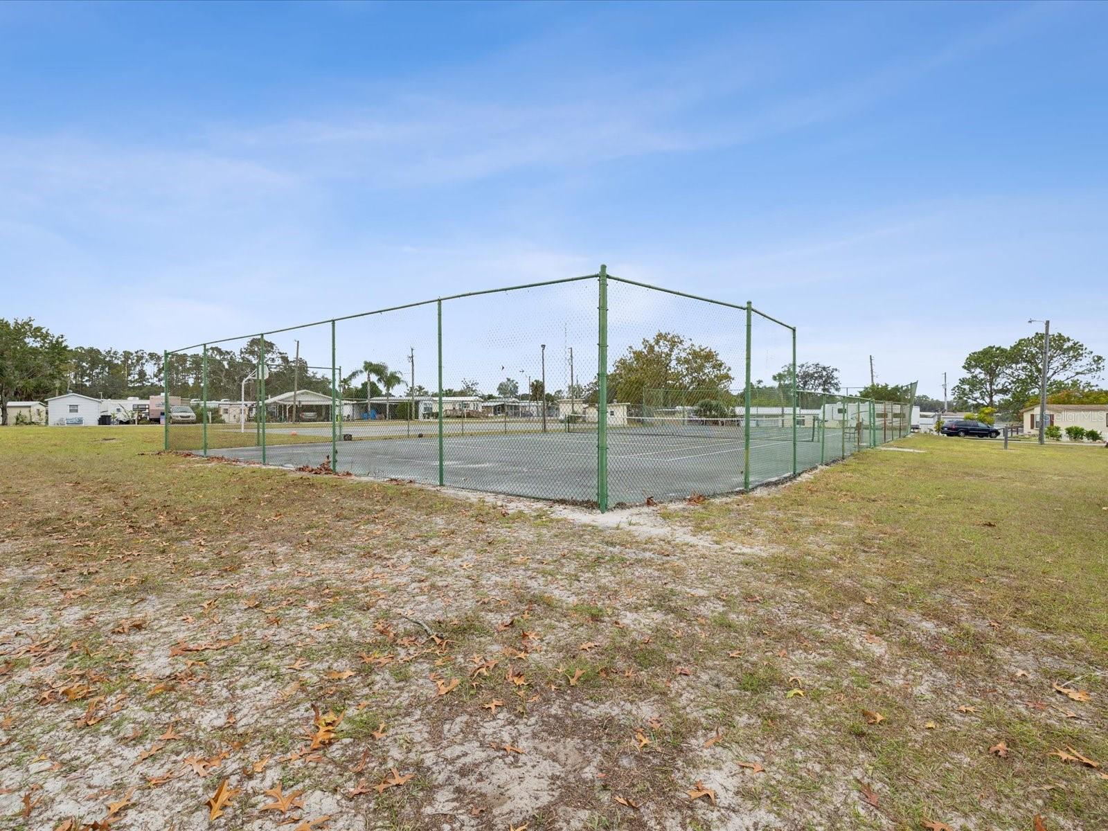 9379 GRIZZLY BEAR LN, WEEKI WACHEE, FL, 34613