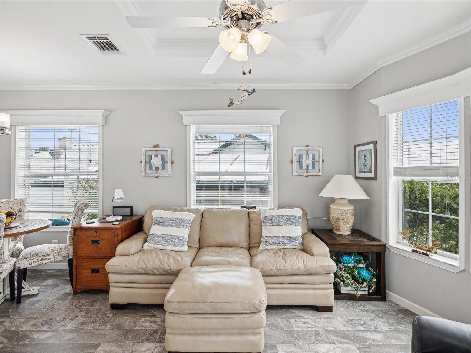 9379 GRIZZLY BEAR LN, WEEKI WACHEE, FL, 34613