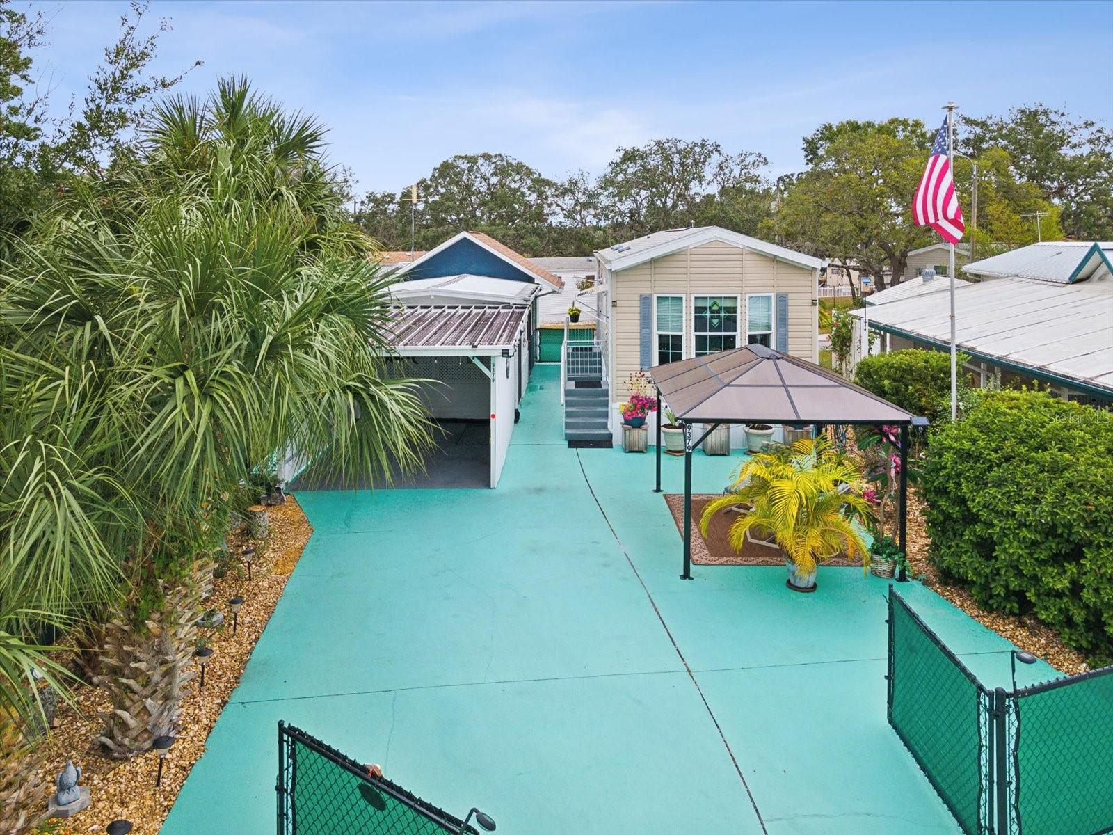 9379 GRIZZLY BEAR LN, WEEKI WACHEE, FL, 34613
