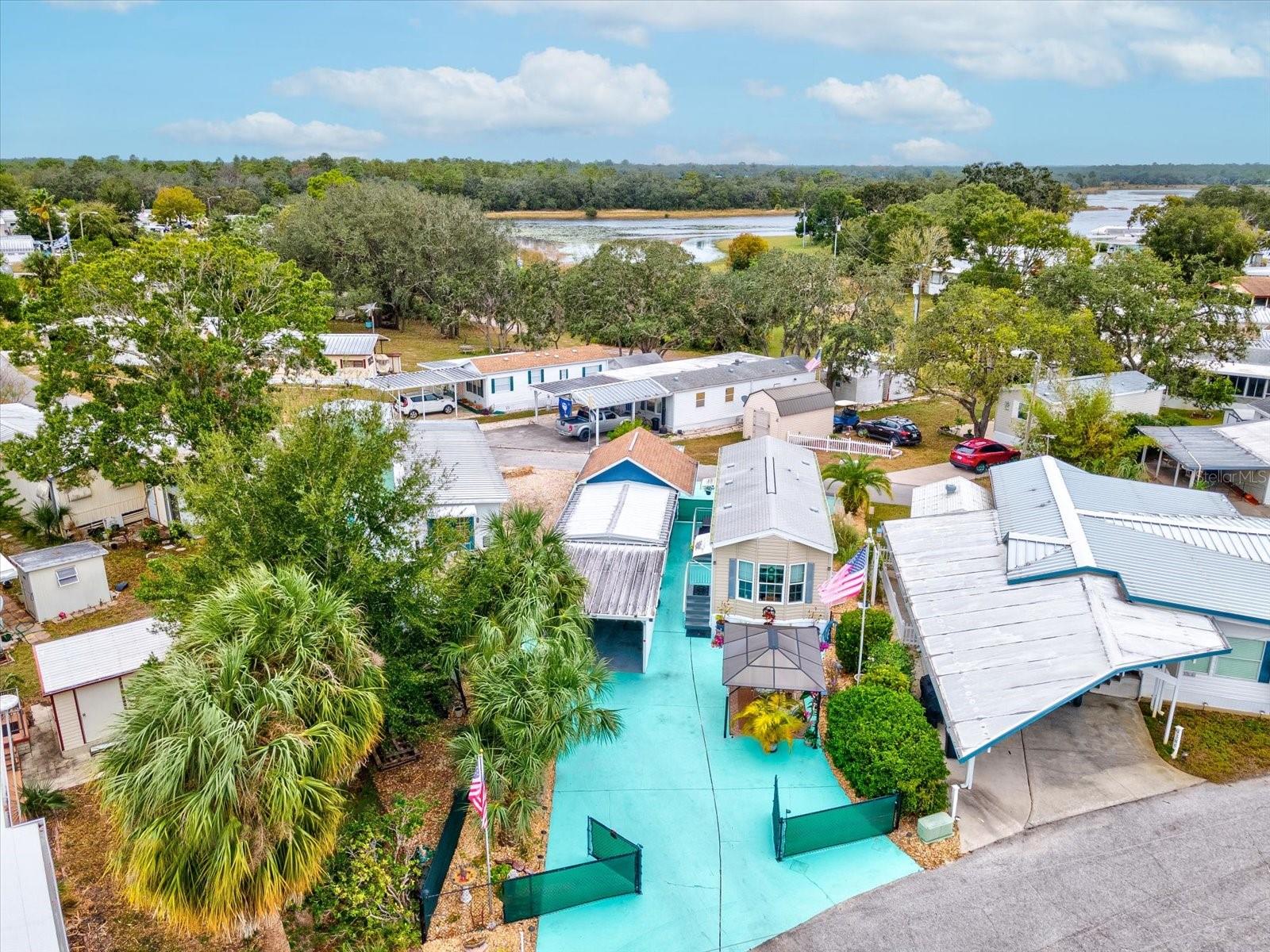 9379 GRIZZLY BEAR LN, WEEKI WACHEE, FL, 34613