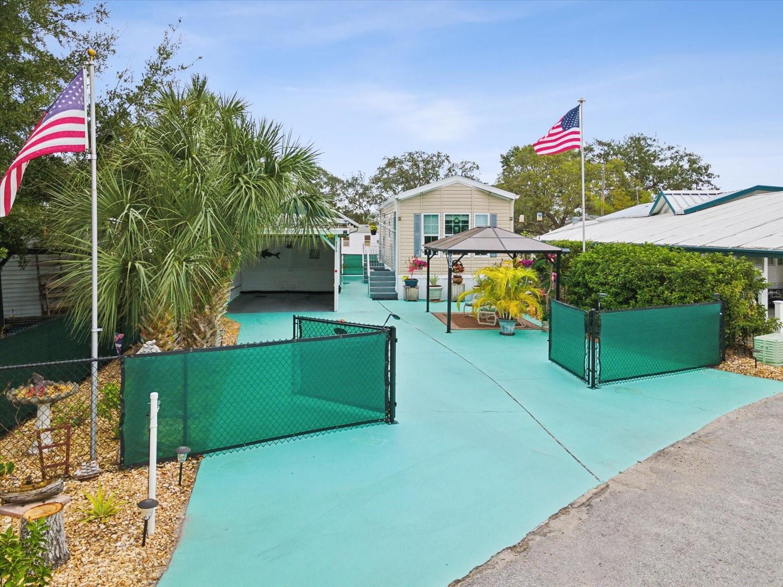 9379 GRIZZLY BEAR LN, WEEKI WACHEE, FL, 34613
