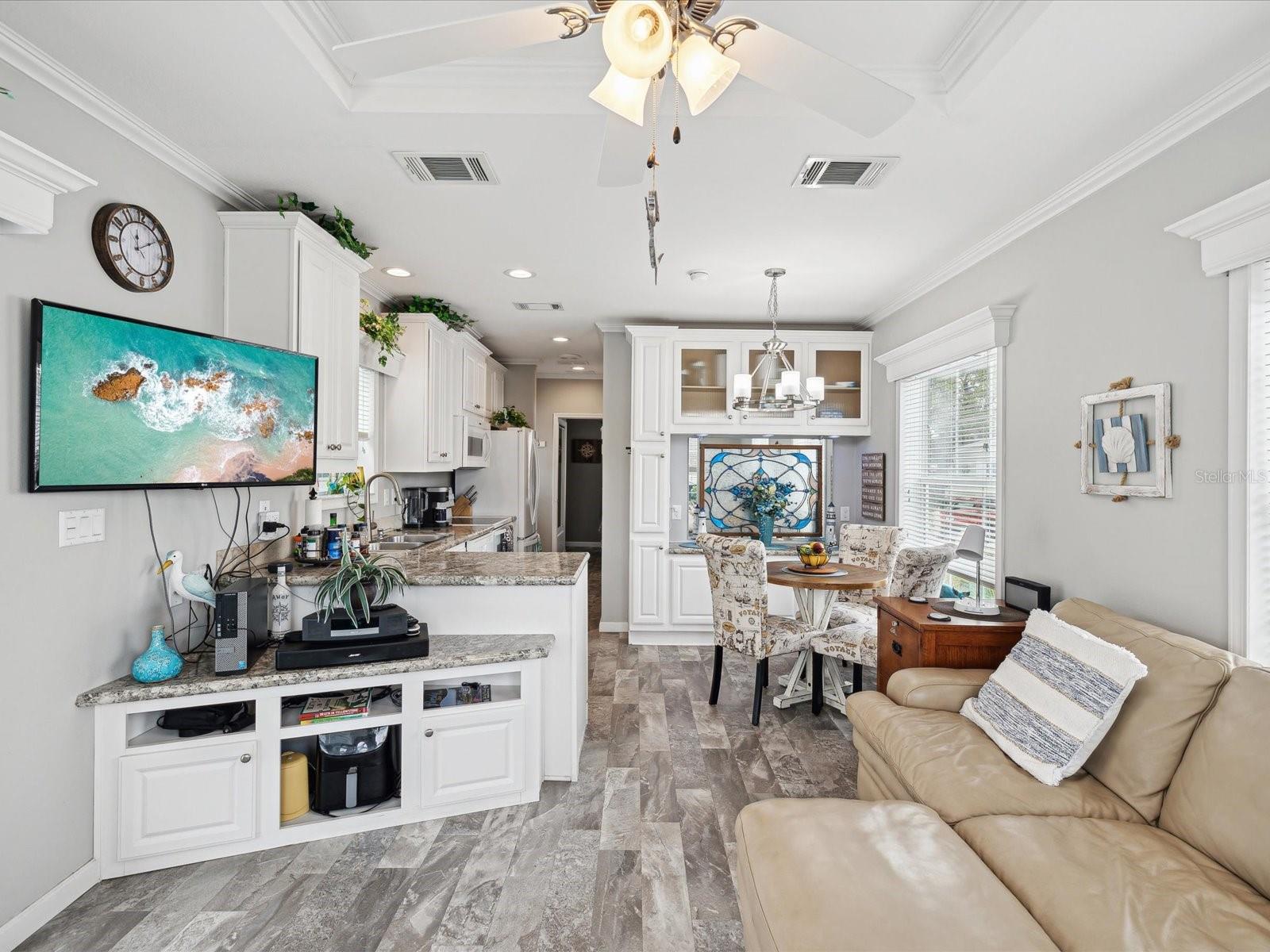 9379 GRIZZLY BEAR LN, WEEKI WACHEE, FL, 34613