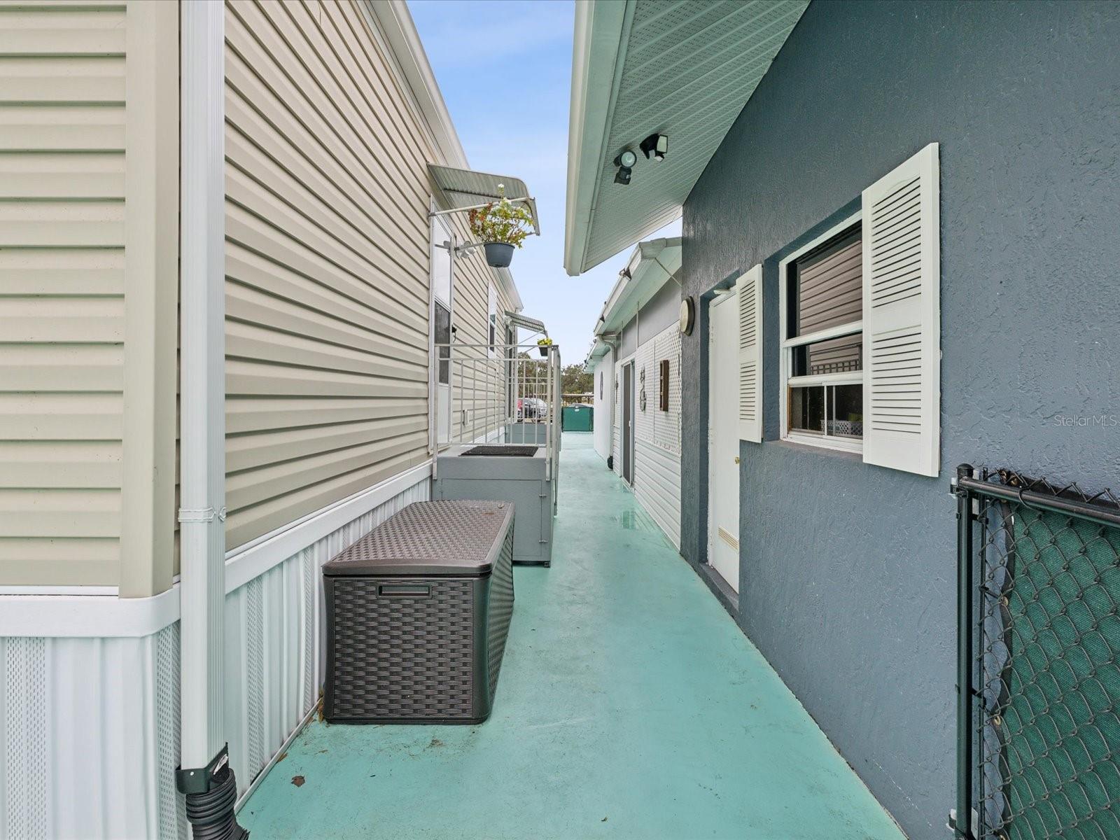 9379 GRIZZLY BEAR LN, WEEKI WACHEE, FL, 34613
