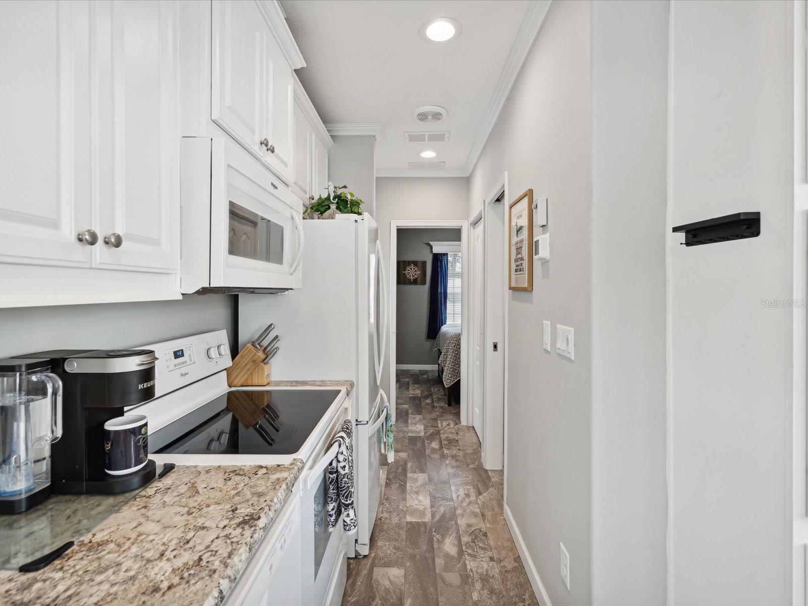 9379 GRIZZLY BEAR LN, WEEKI WACHEE, FL, 34613