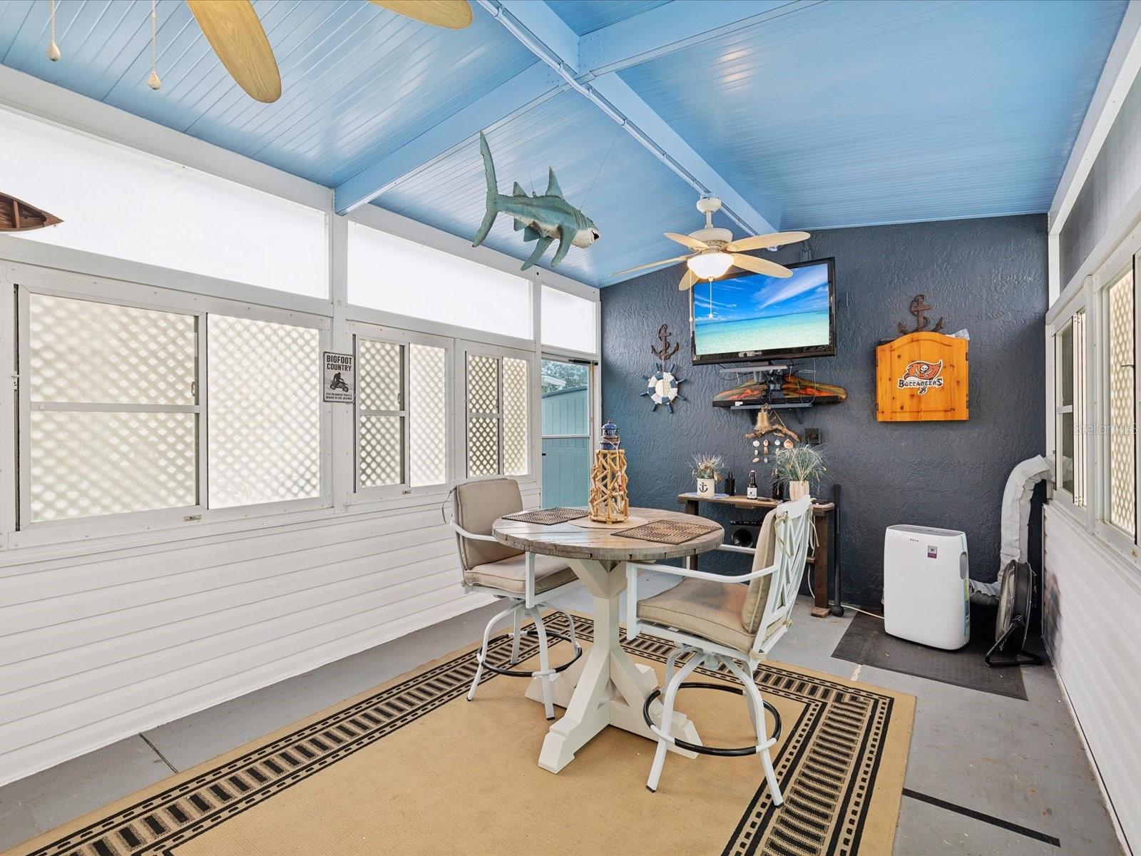 9379 GRIZZLY BEAR LN, WEEKI WACHEE, FL, 34613