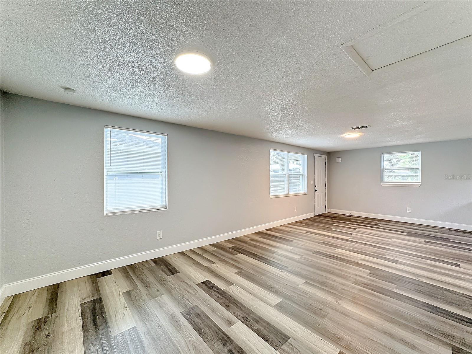 8501 N 17TH ST, TAMPA, FL, 33604