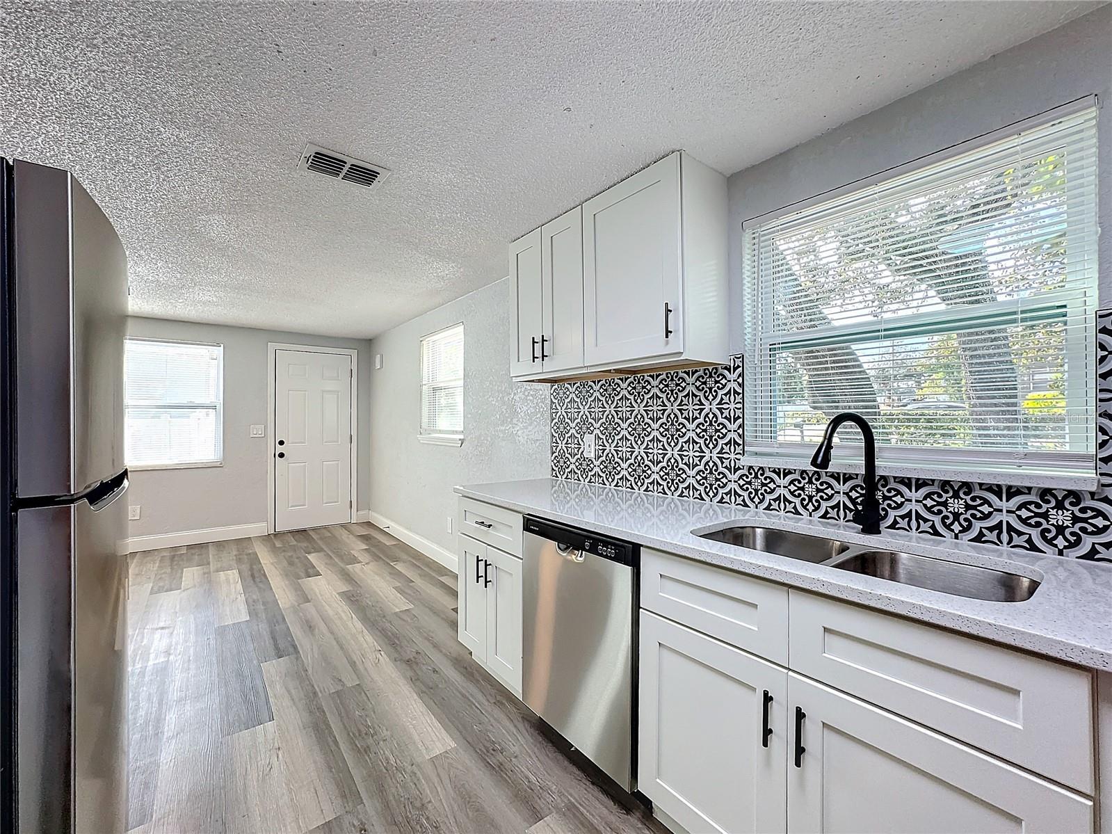 8501 N 17TH ST, TAMPA, FL, 33604