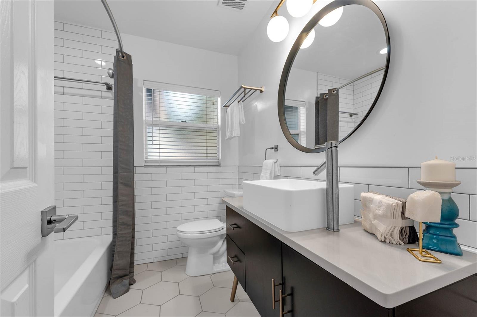 2201 DELANEY. AVE, ORLANDO, FL, 32806