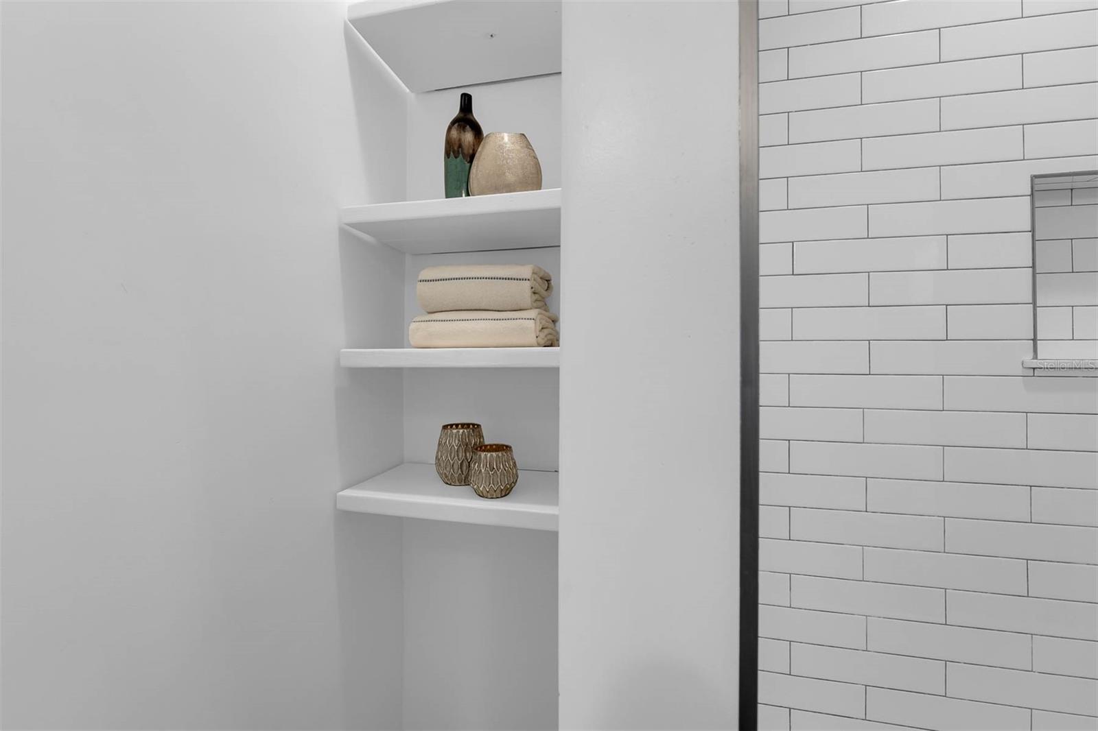 2201 DELANEY. AVE, ORLANDO, FL, 32806