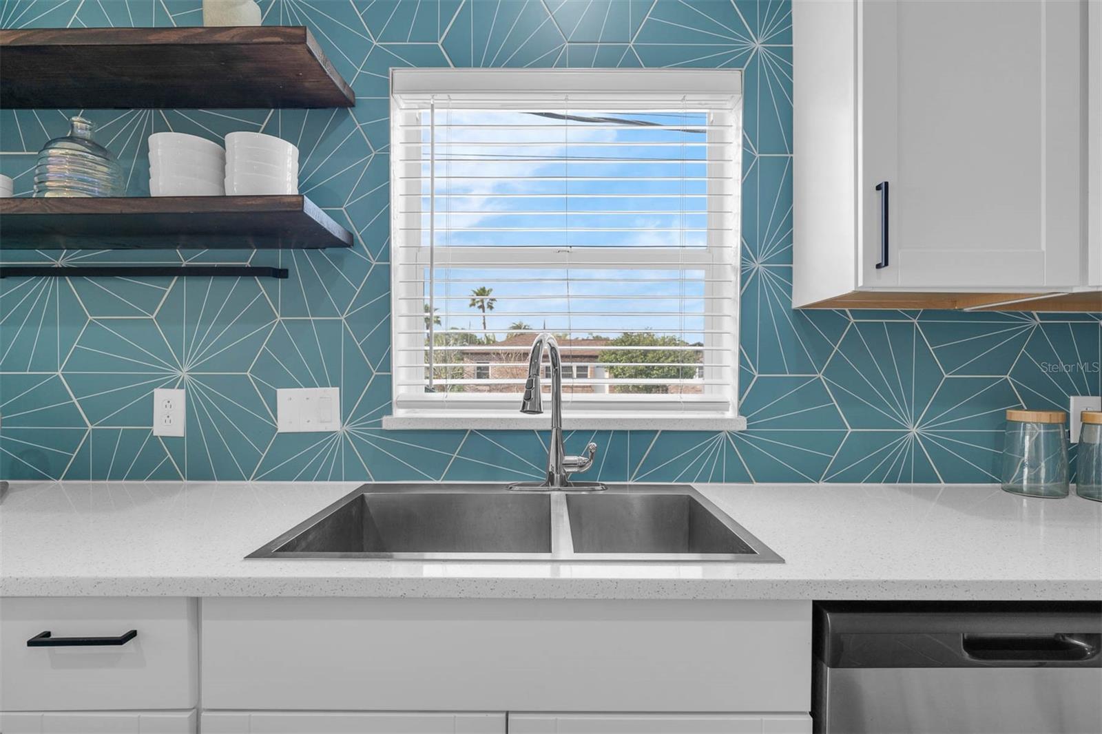 2201 DELANEY. AVE, ORLANDO, FL, 32806