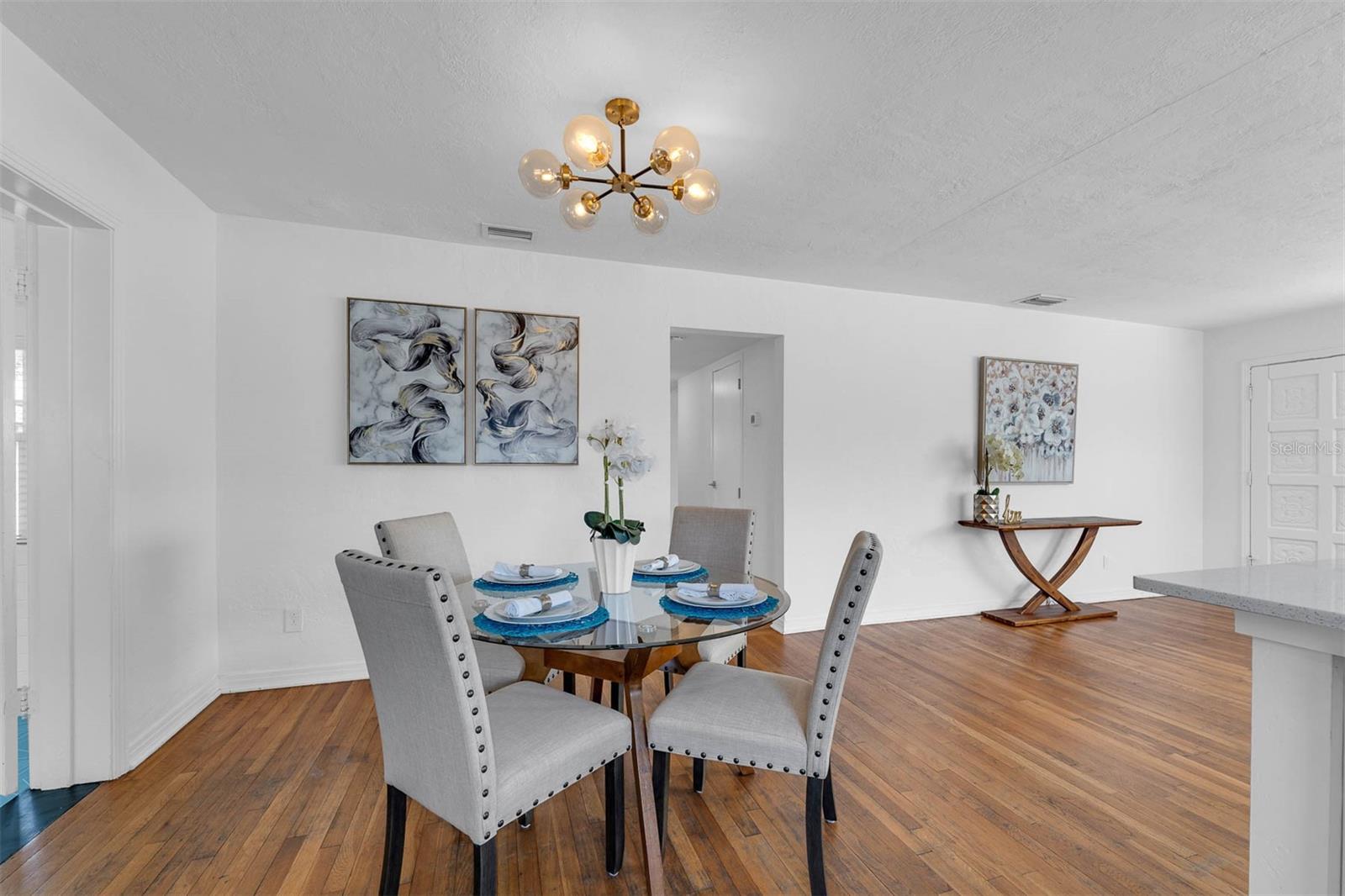 2201 DELANEY. AVE, ORLANDO, FL, 32806