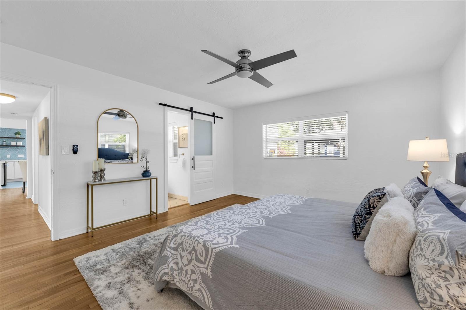 2201 DELANEY. AVE, ORLANDO, FL, 32806