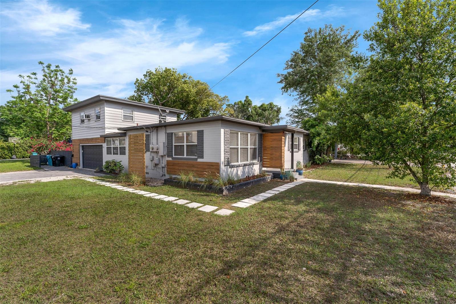 2201 DELANEY. AVE, ORLANDO, FL, 32806