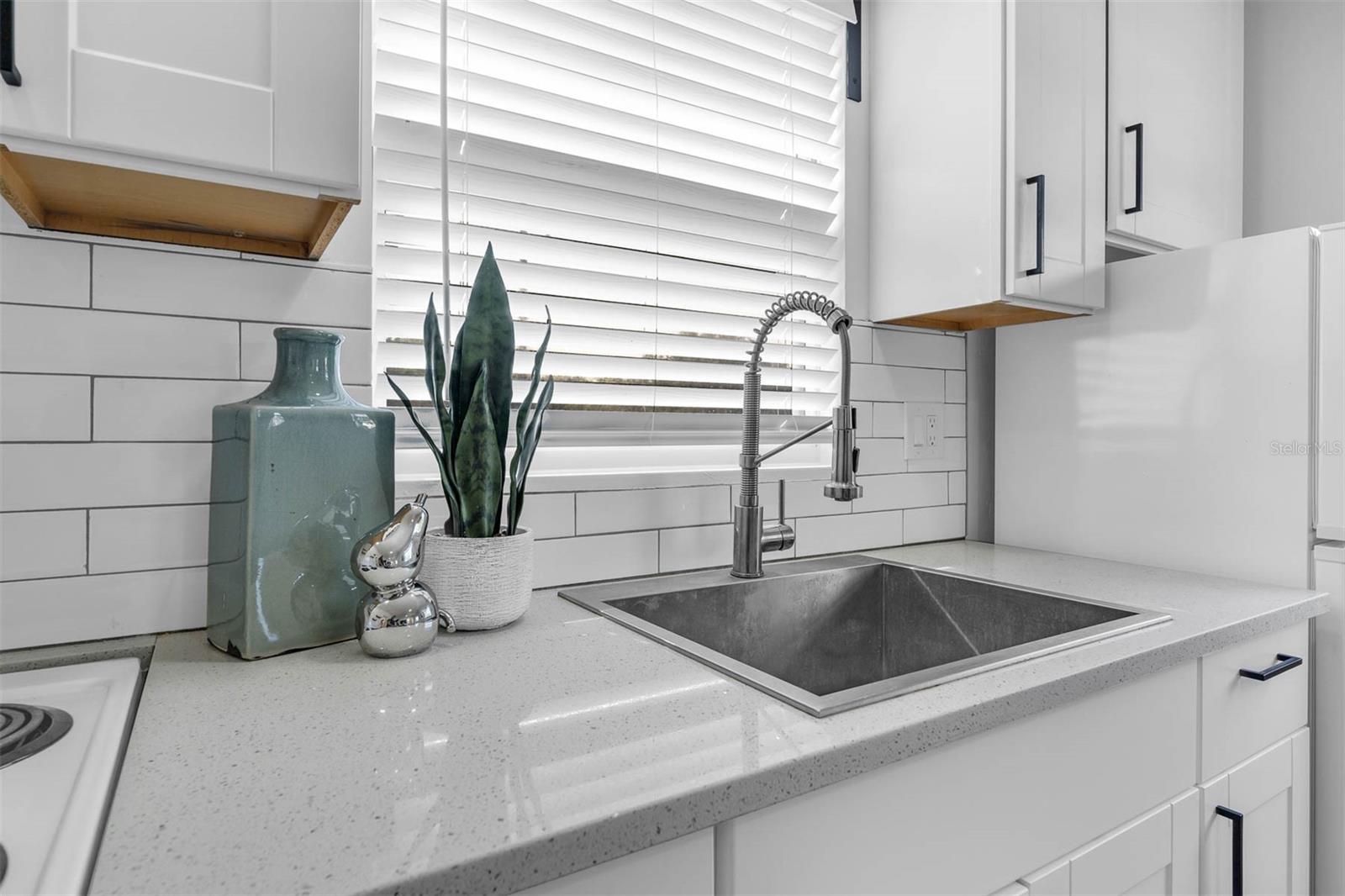 2201 DELANEY. AVE, ORLANDO, FL, 32806