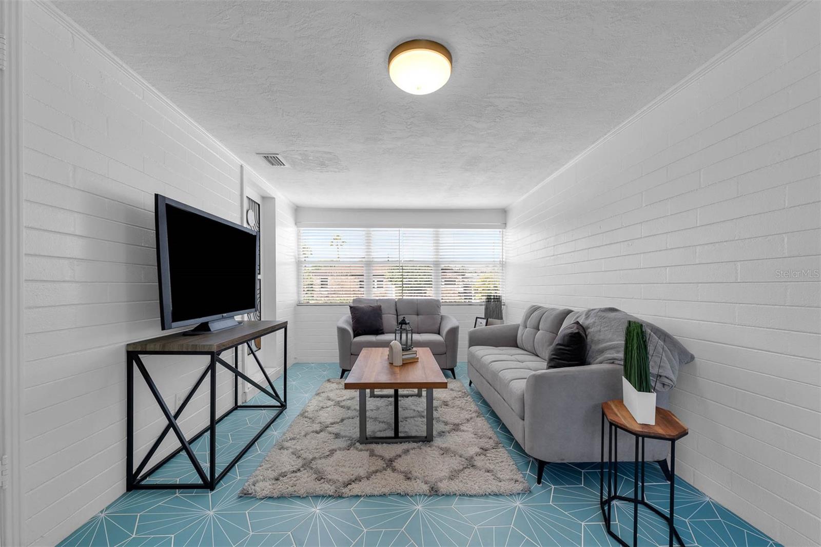 2201 DELANEY. AVE, ORLANDO, FL, 32806