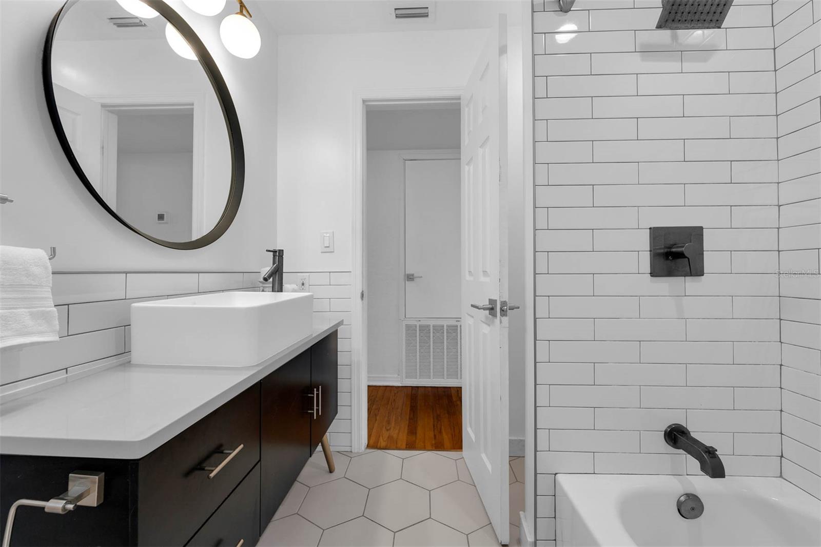 2201 DELANEY. AVE, ORLANDO, FL, 32806