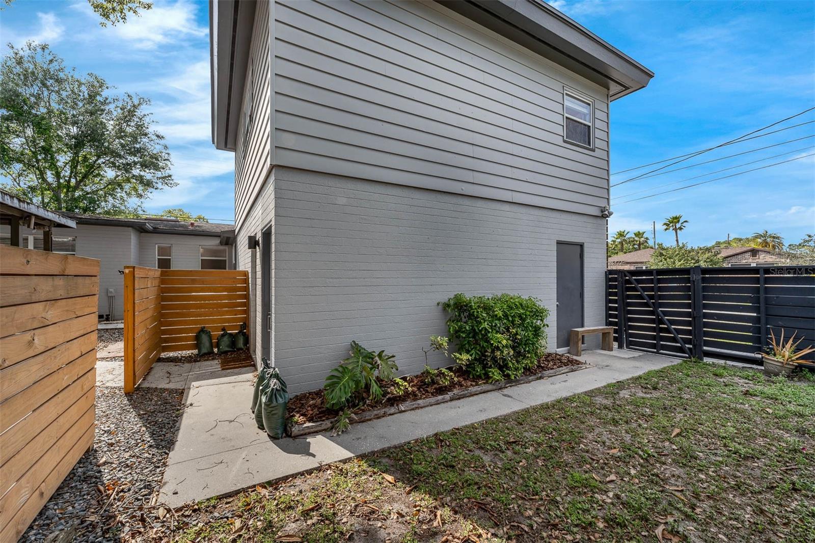 2201 DELANEY. AVE, ORLANDO, FL, 32806