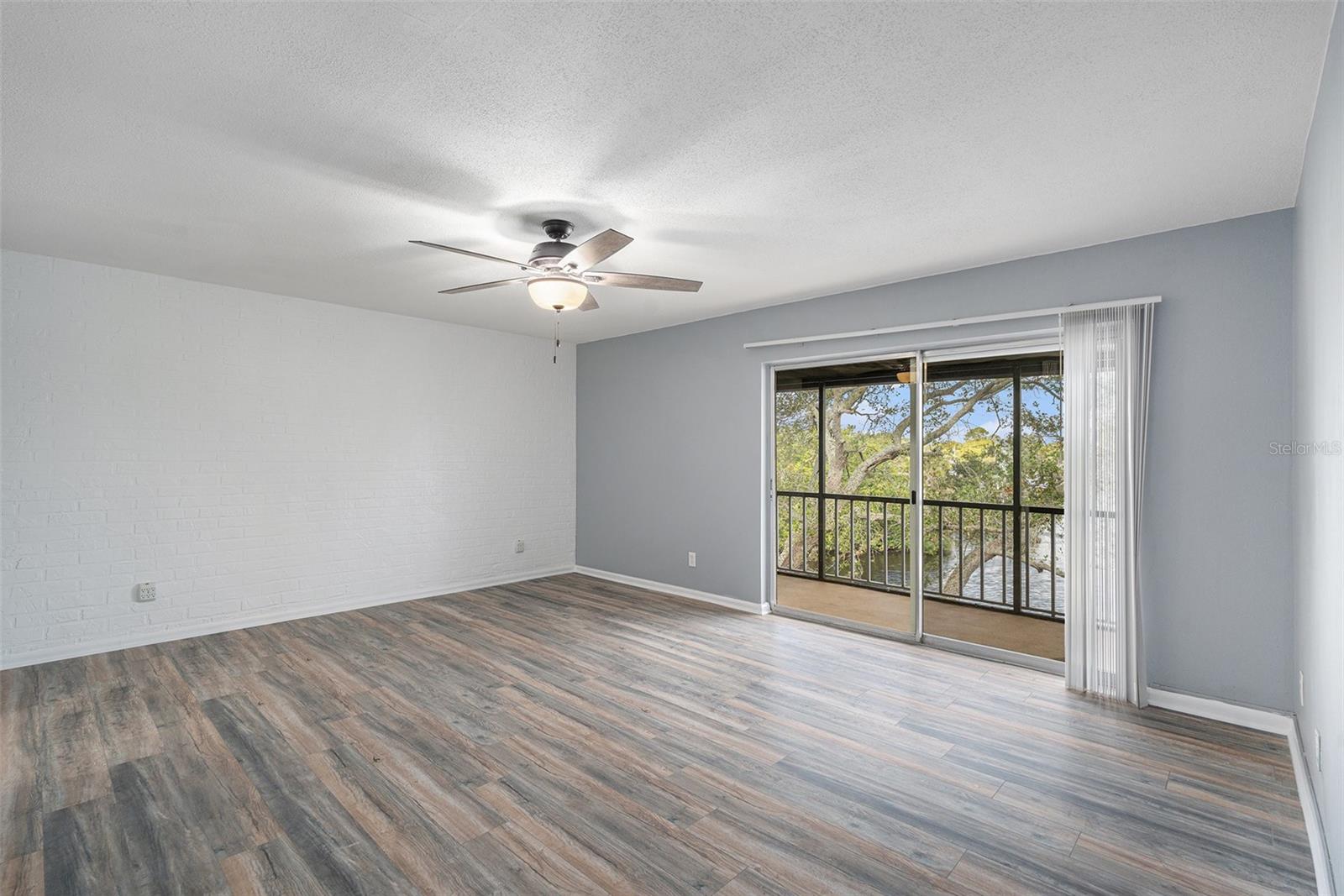 9105 TUDOR DR #F202, TAMPA, FL, 33615