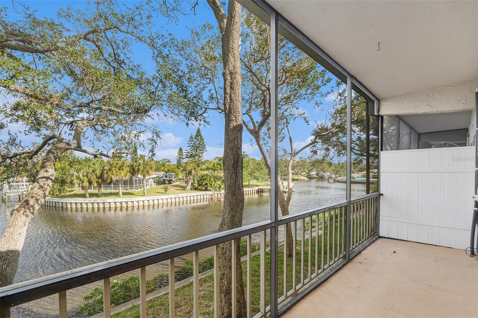 9105 TUDOR DR #F202, TAMPA, FL, 33615