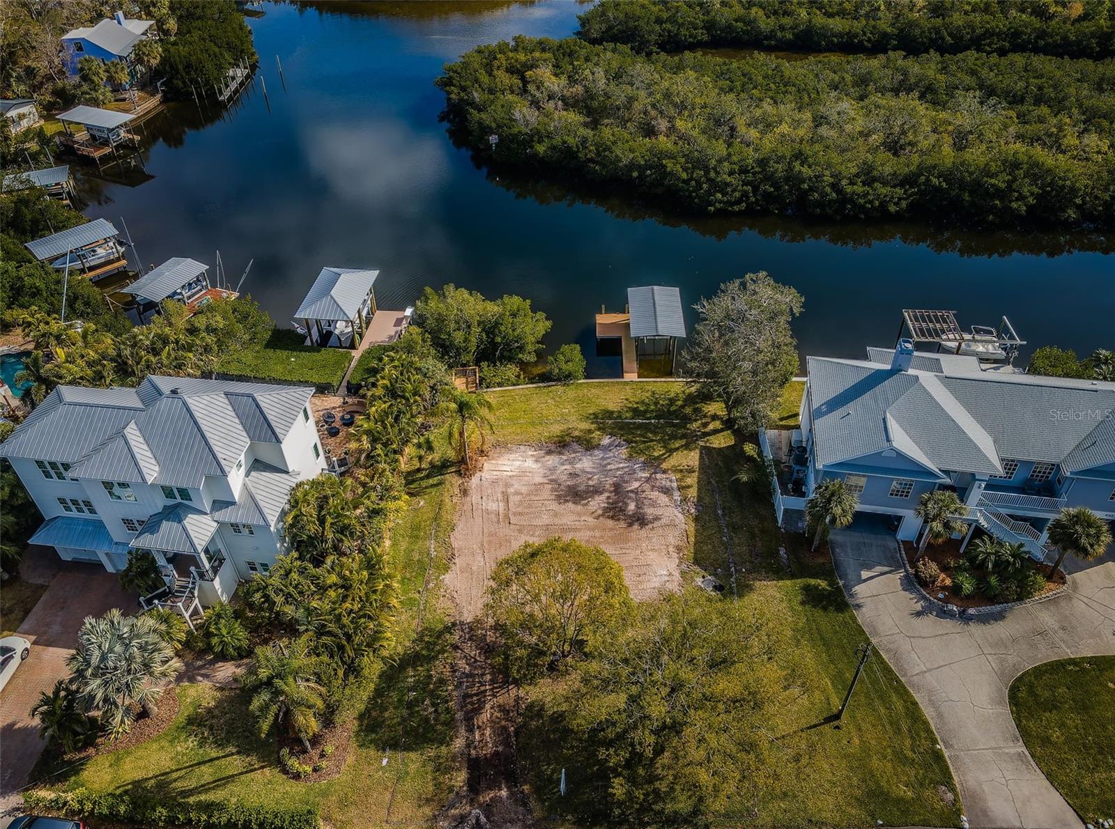 624 N MAYO ST, CRYSTAL BEACH, FL, 34681