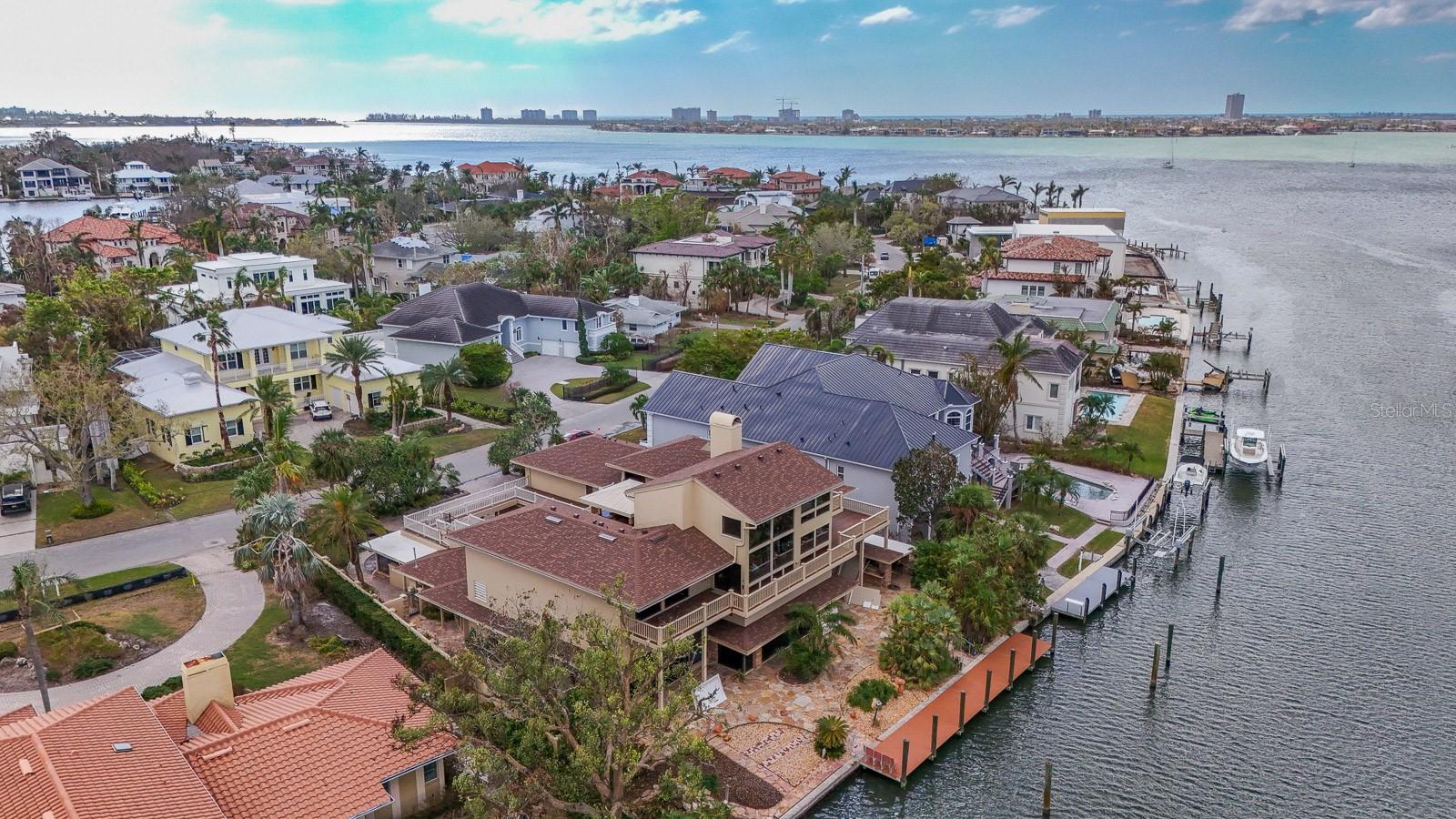 1348 HARBOR DR, SARASOTA, FL, 34239