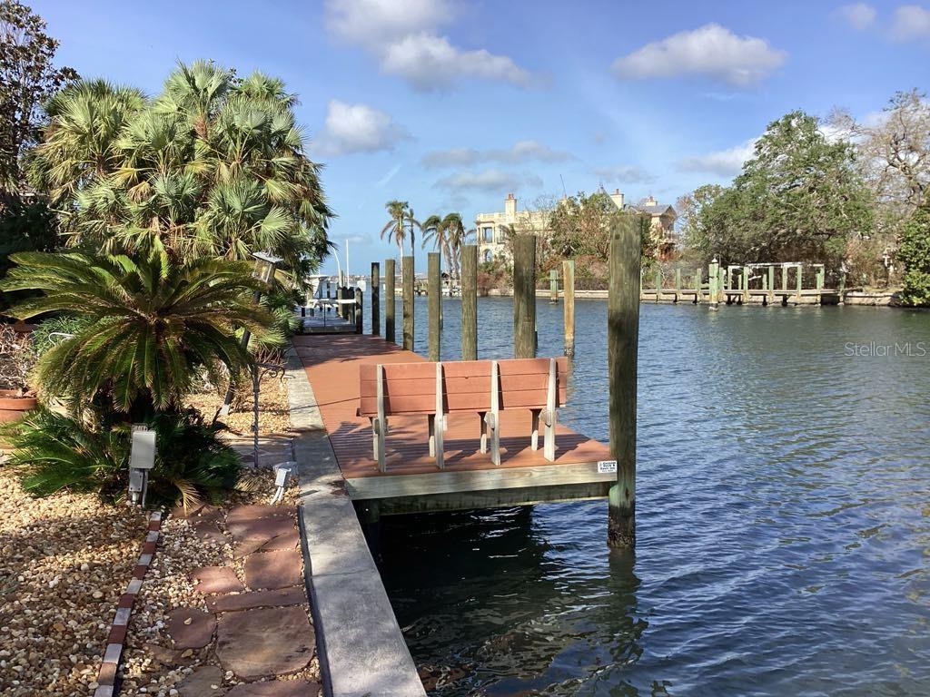 1348 HARBOR DR, SARASOTA, FL, 34239