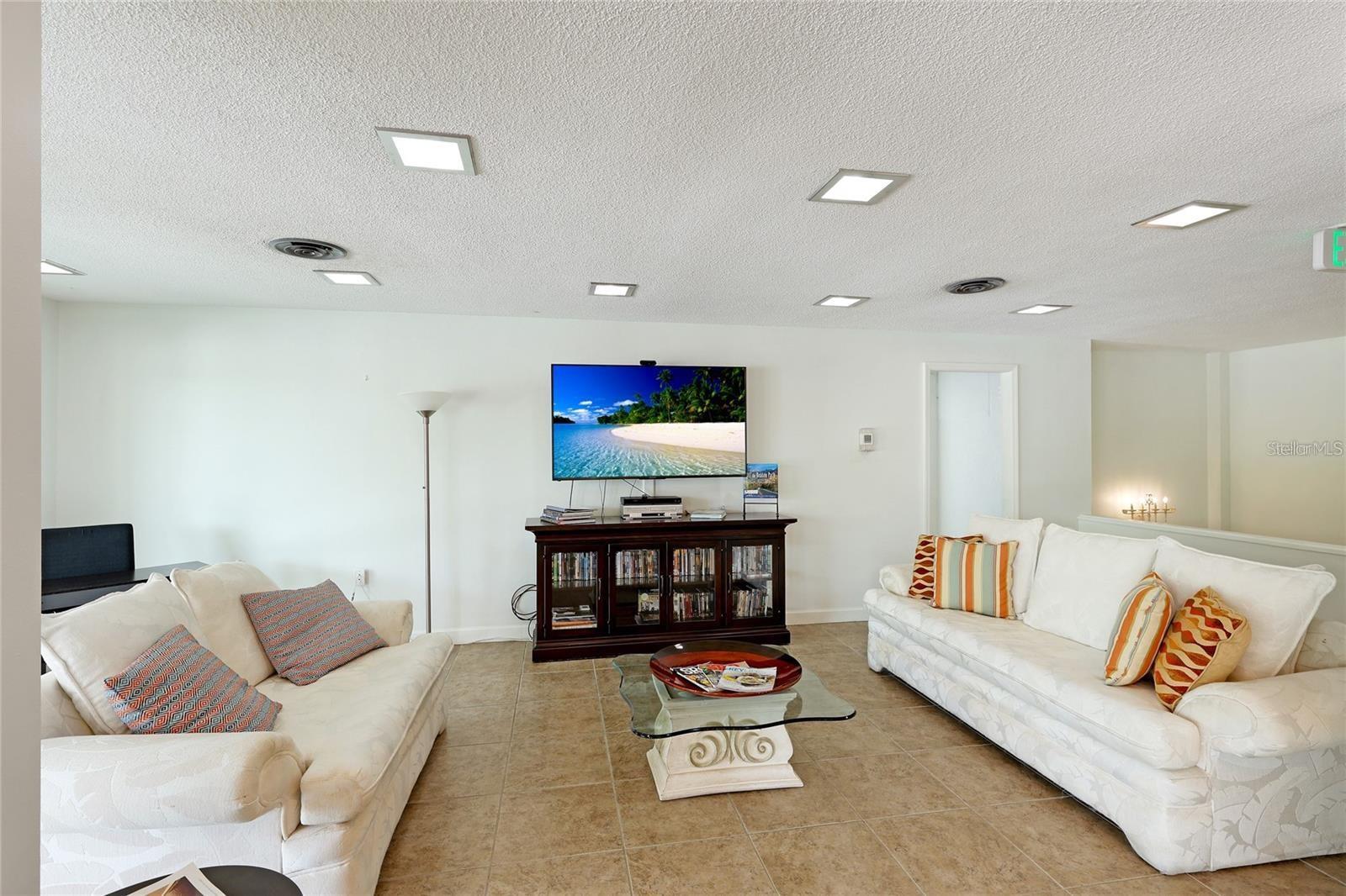 33 S GULFSTREAM AVE #307, SARASOTA, FL, 34236