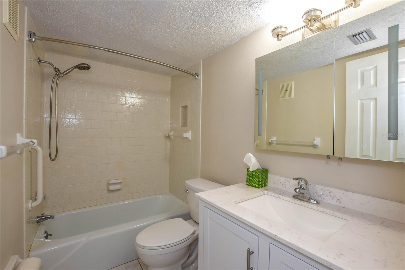 2260 STICKNEY POINT RD #304, SARASOTA, FL, 34231