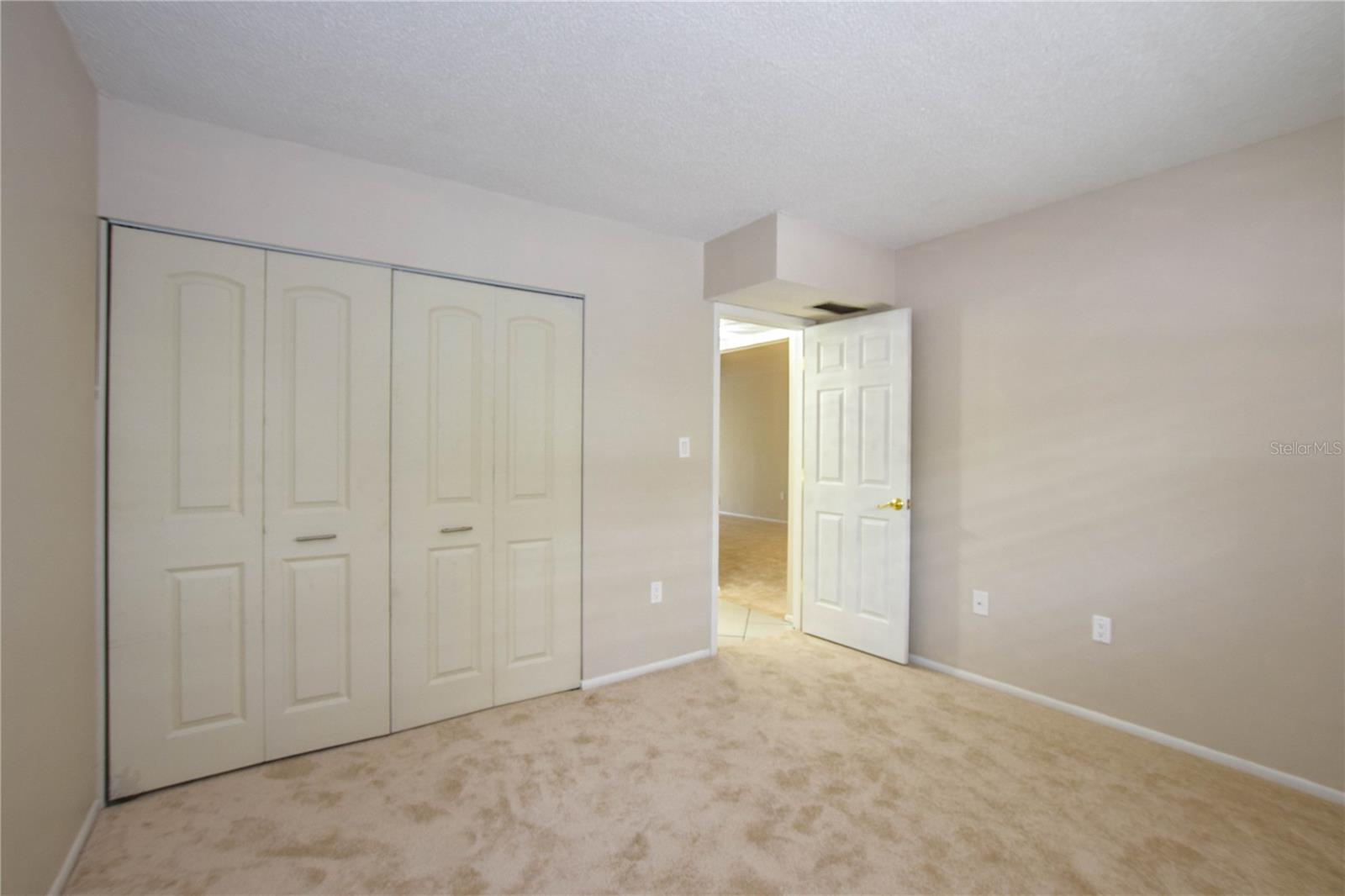 2260 STICKNEY POINT RD #304, SARASOTA, FL, 34231