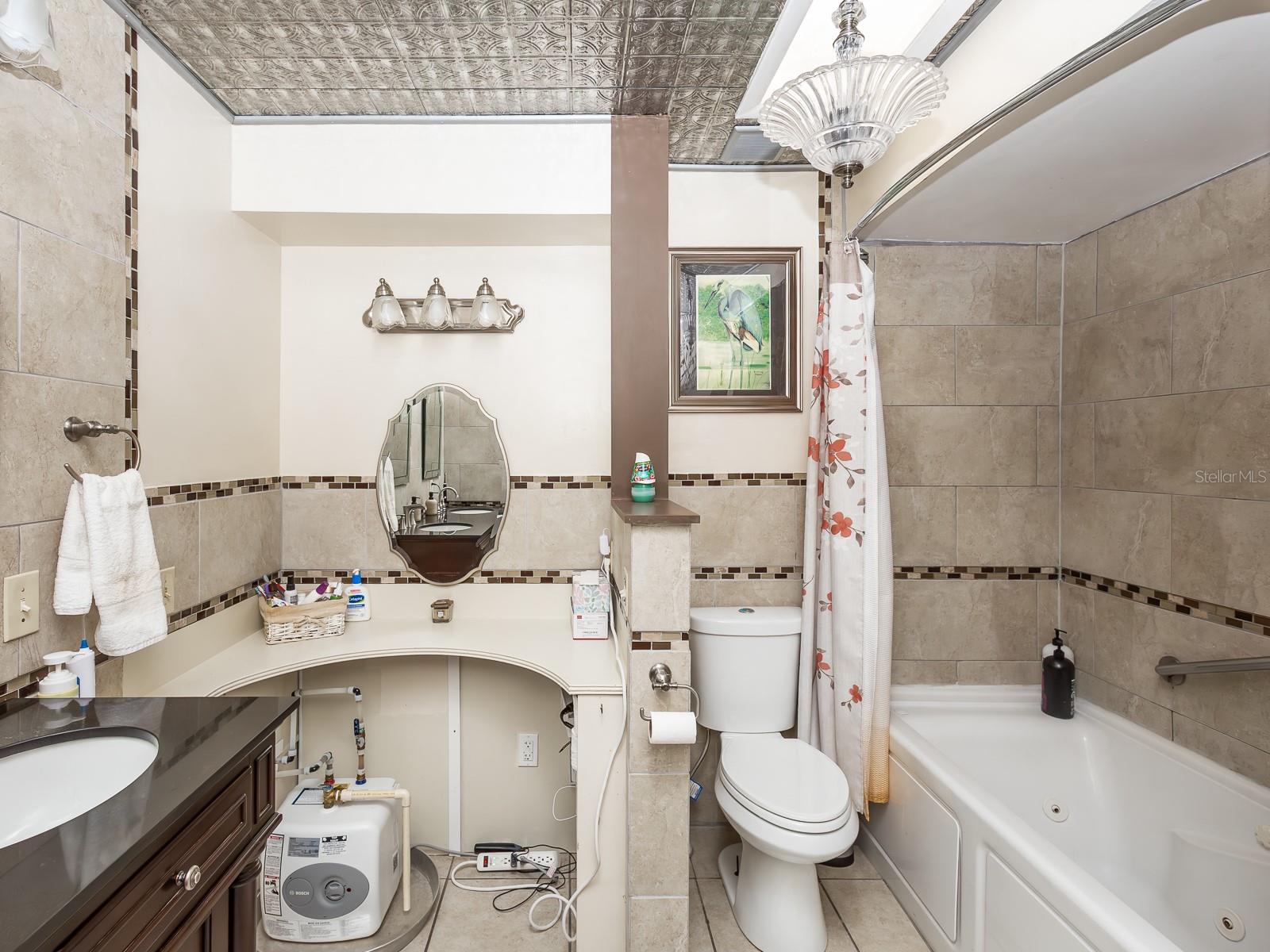 220 ESCAMBIA DR, WINTER HAVEN, FL, 33884