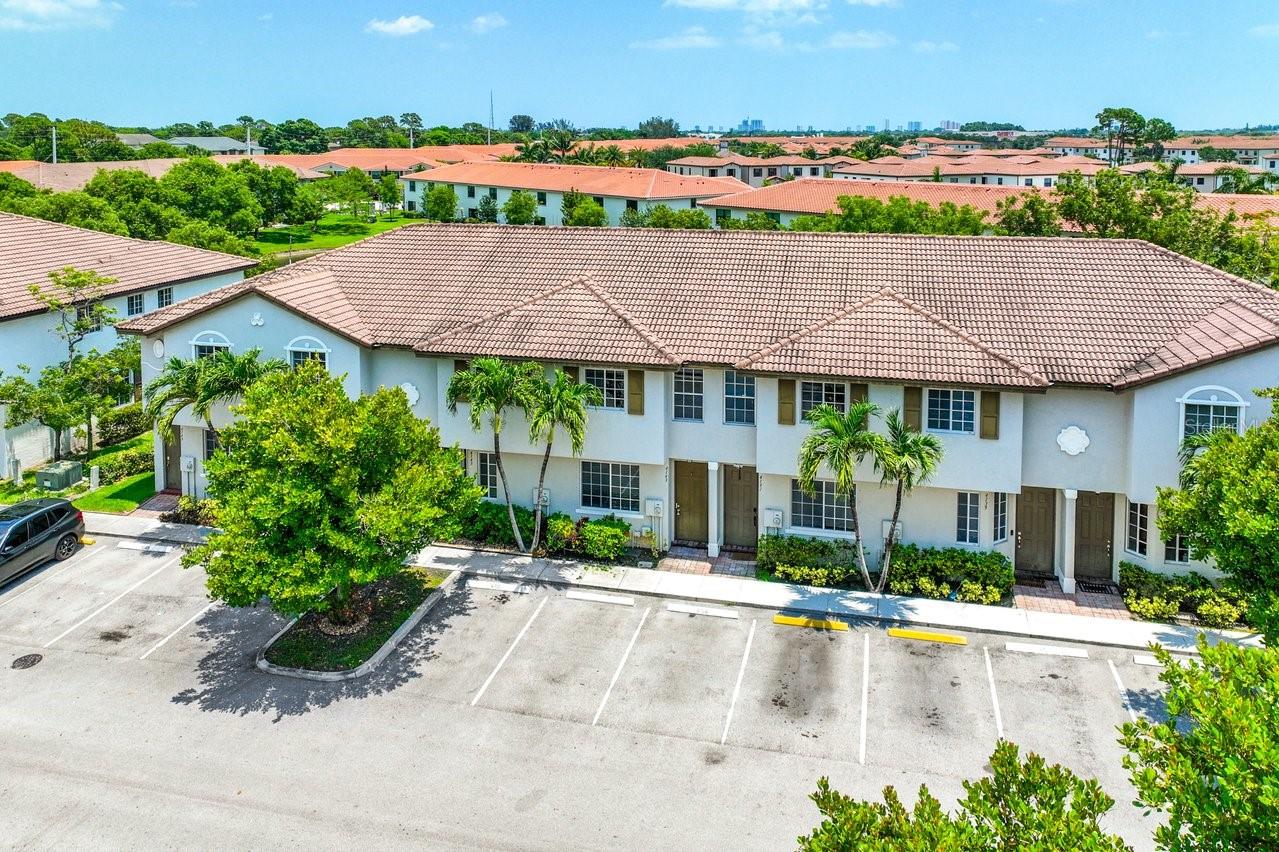 4139 NAPOLI LAKE DR, RIVIERA BEACH, FL, 33410