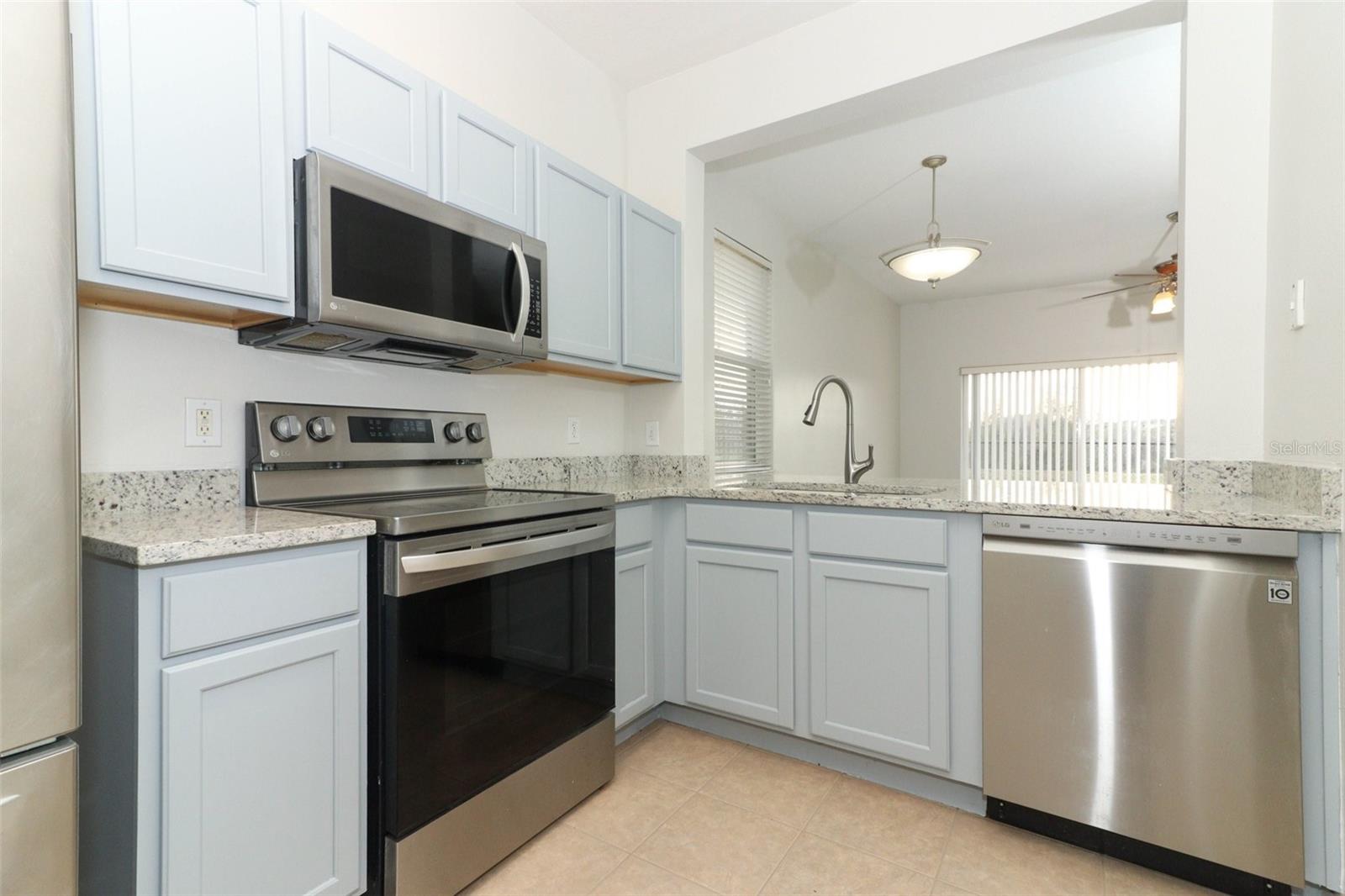 1860 RETREAT VIEW CIR, SANFORD, FL, 32771