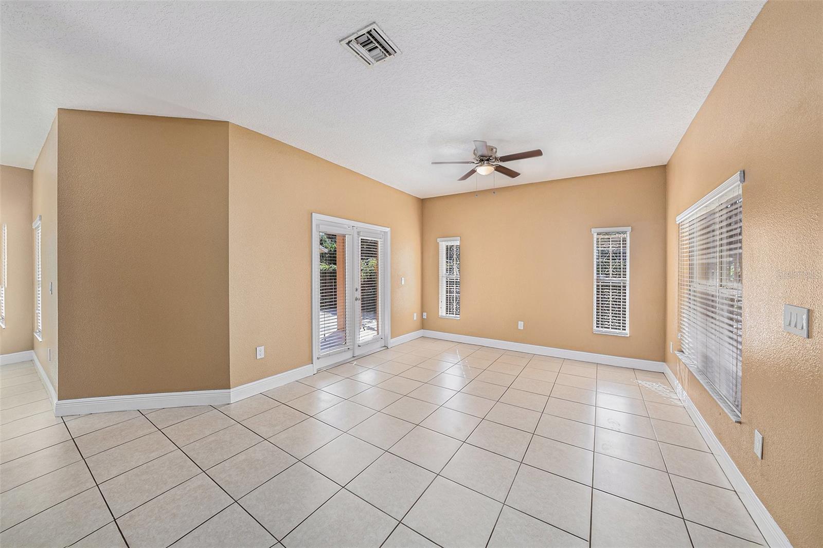 8507 N ELMER ST, TAMPA, FL, 33604