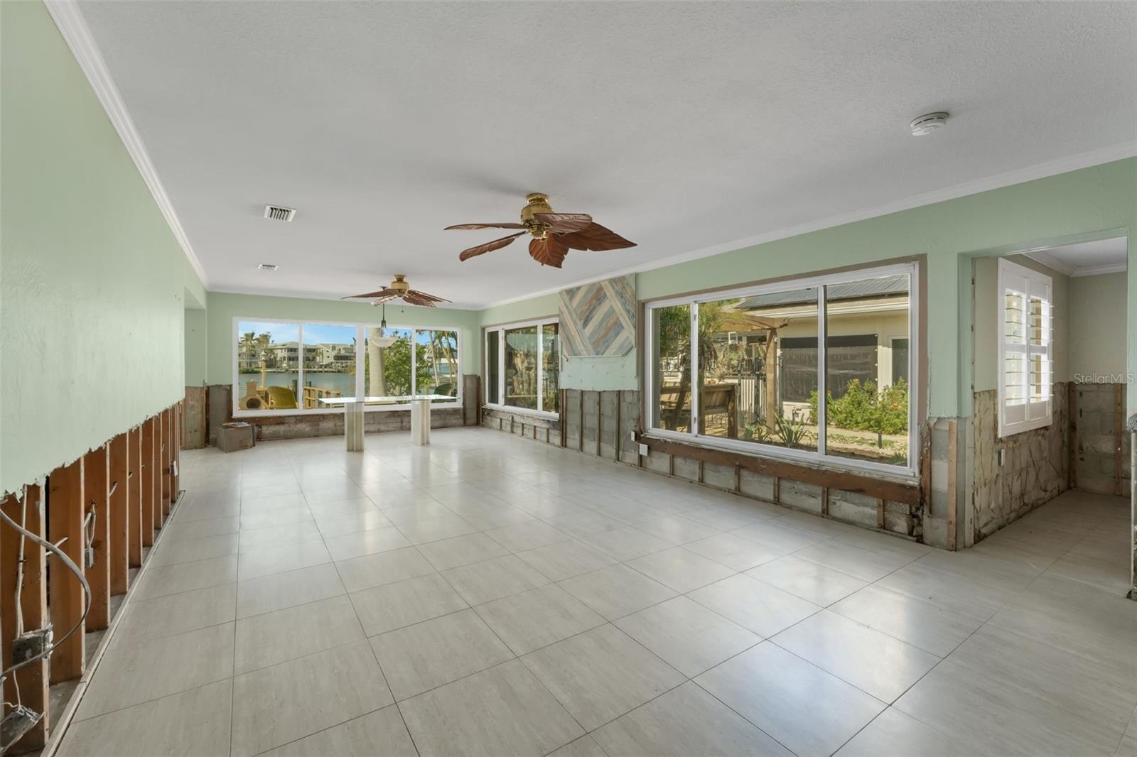 405 HARBOR DR S, INDIAN ROCKS BEACH, FL, 33785