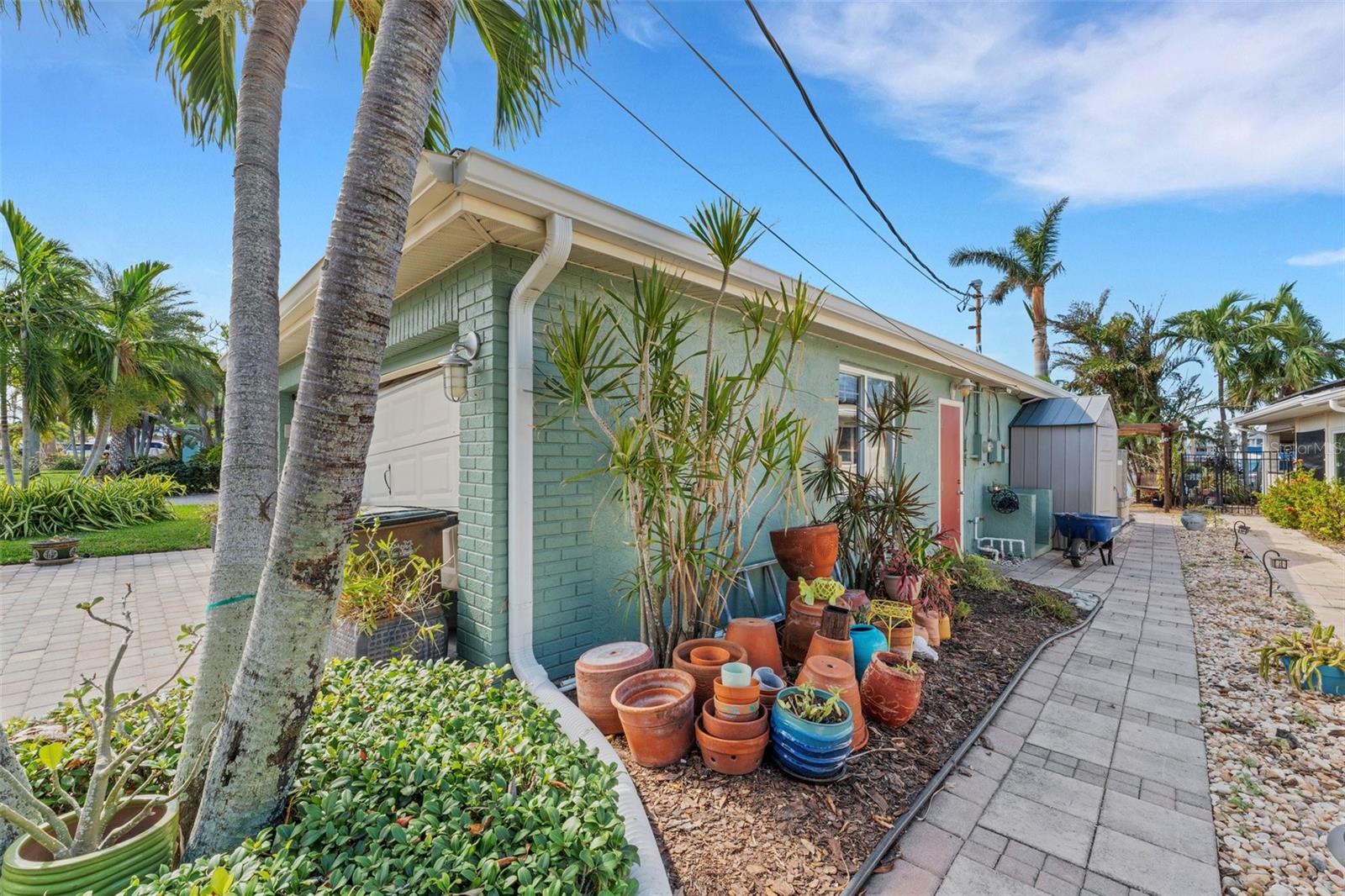 405 HARBOR DR S, INDIAN ROCKS BEACH, FL, 33785