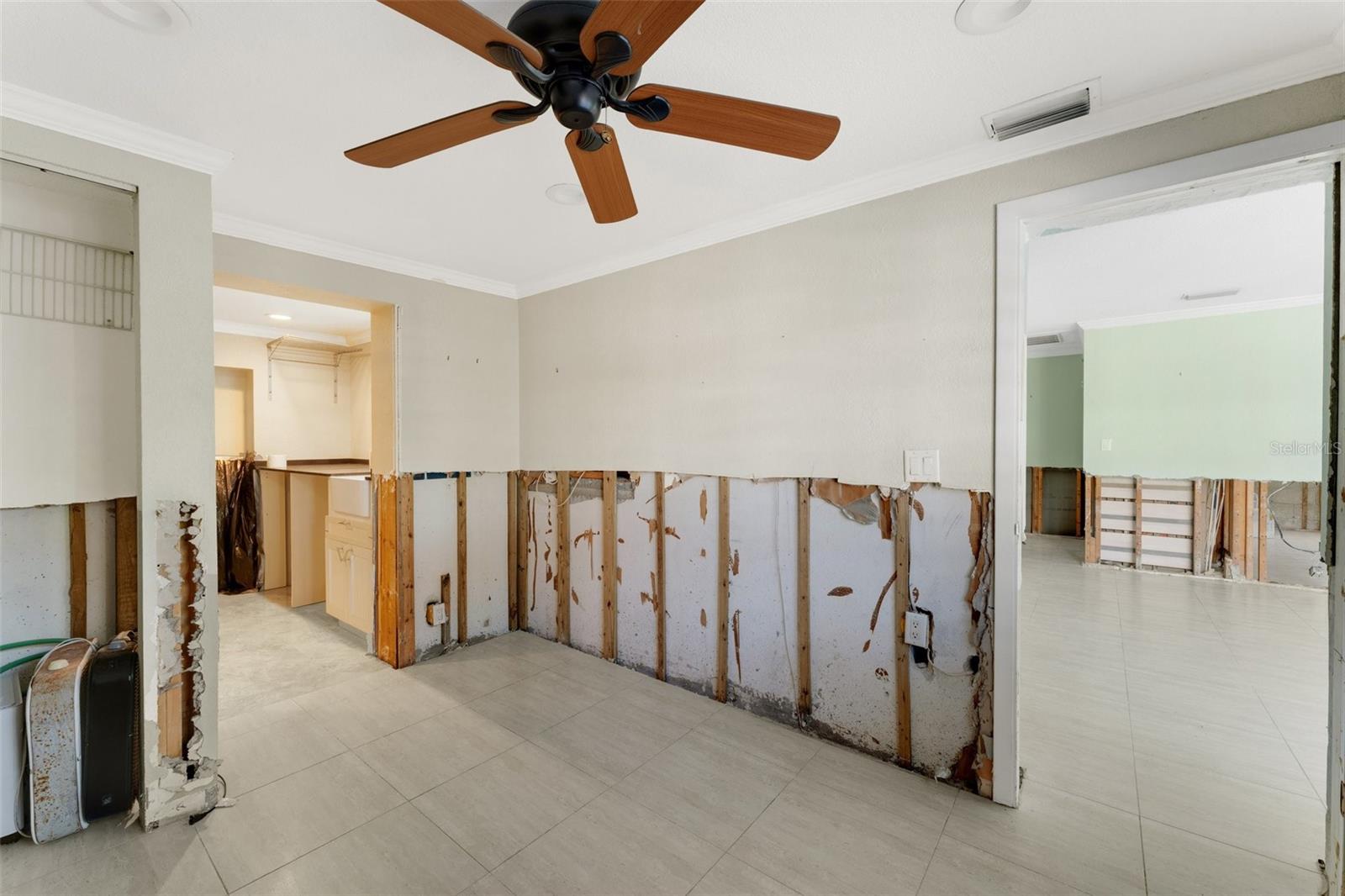 405 HARBOR DR S, INDIAN ROCKS BEACH, FL, 33785