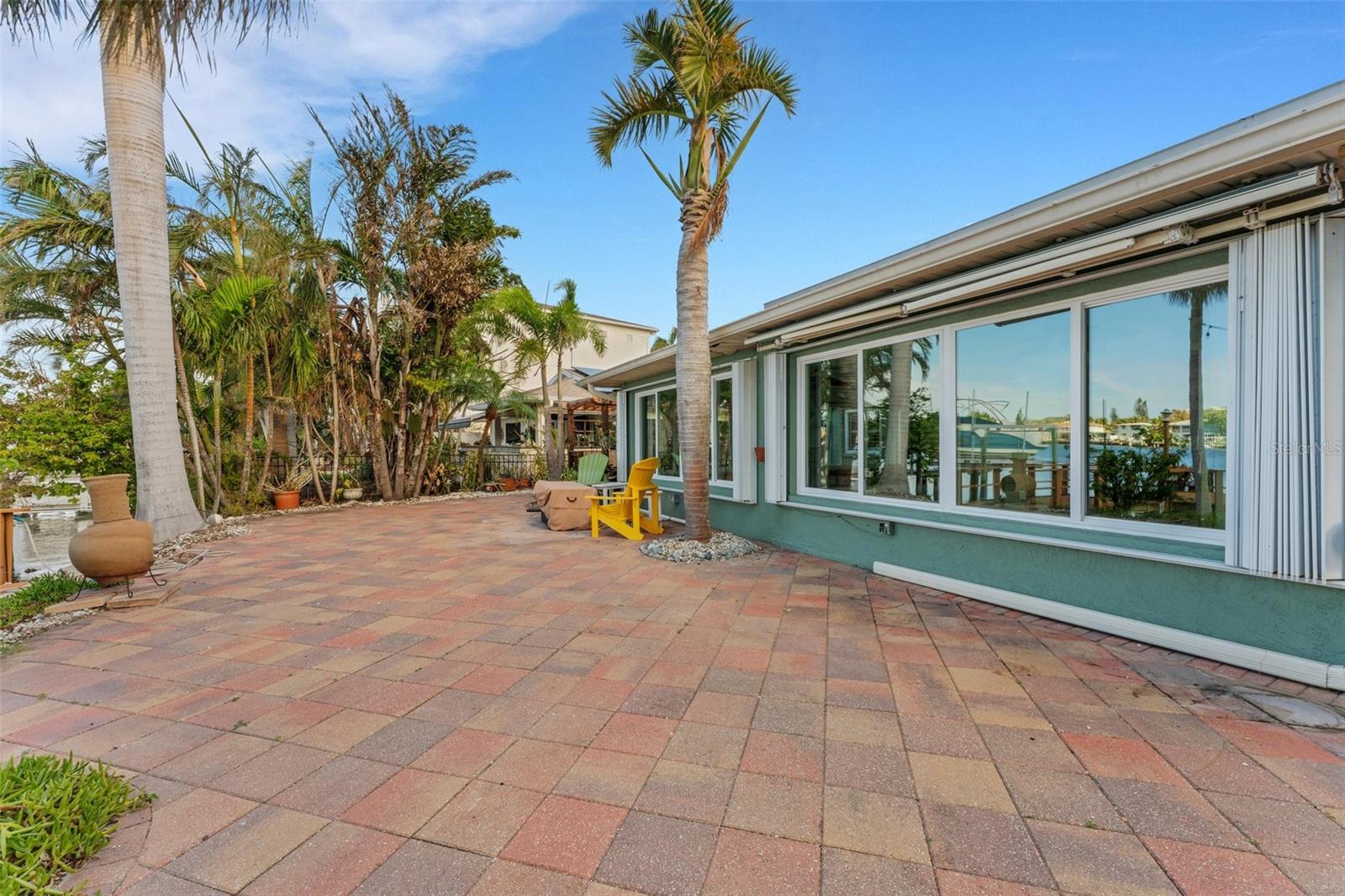 405 HARBOR DR S, INDIAN ROCKS BEACH, FL, 33785