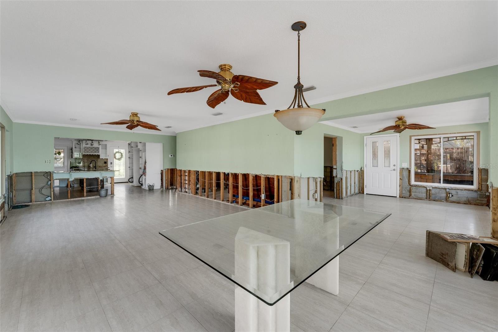 405 HARBOR DR S, INDIAN ROCKS BEACH, FL, 33785