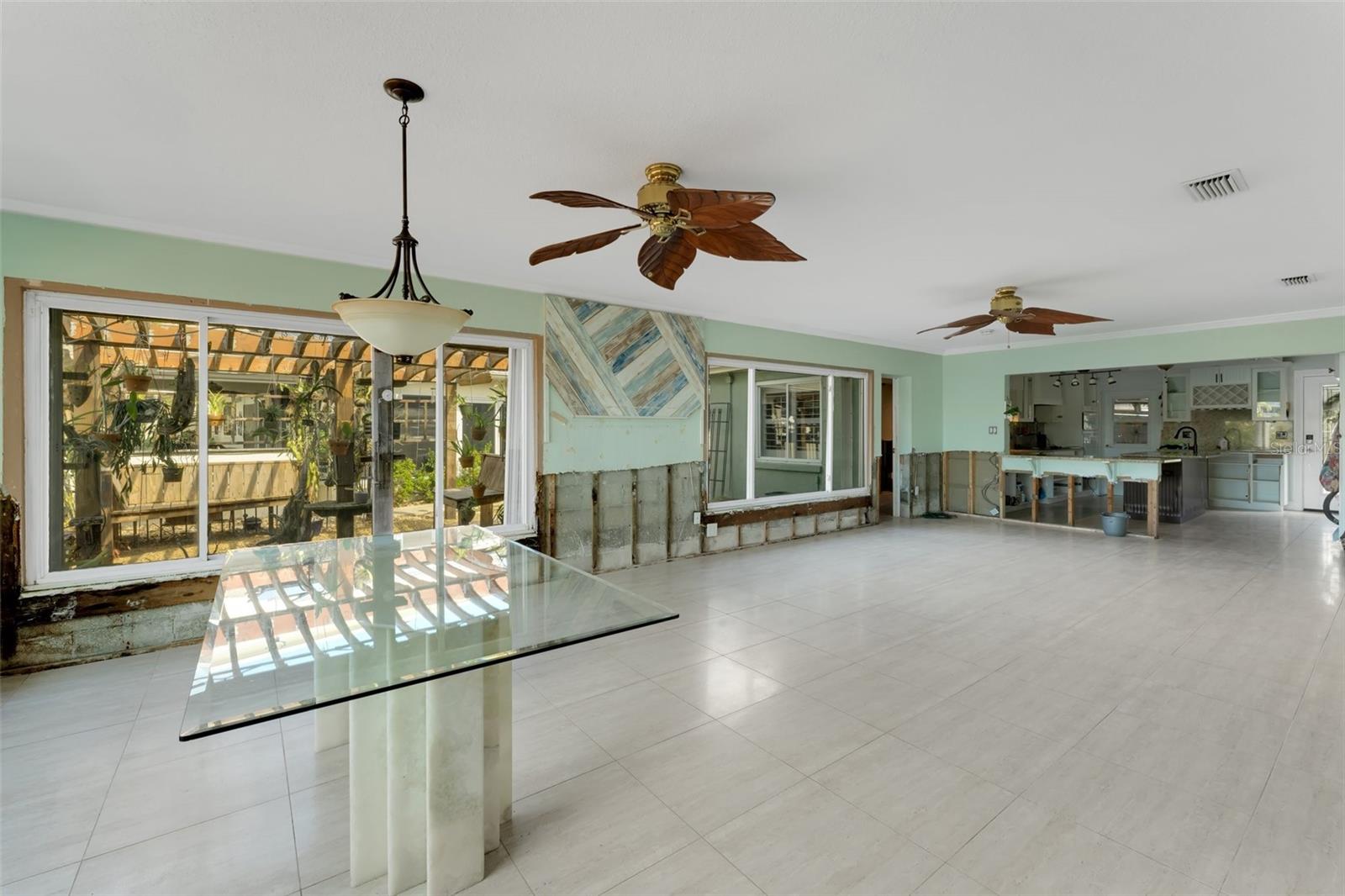 405 HARBOR DR S, INDIAN ROCKS BEACH, FL, 33785