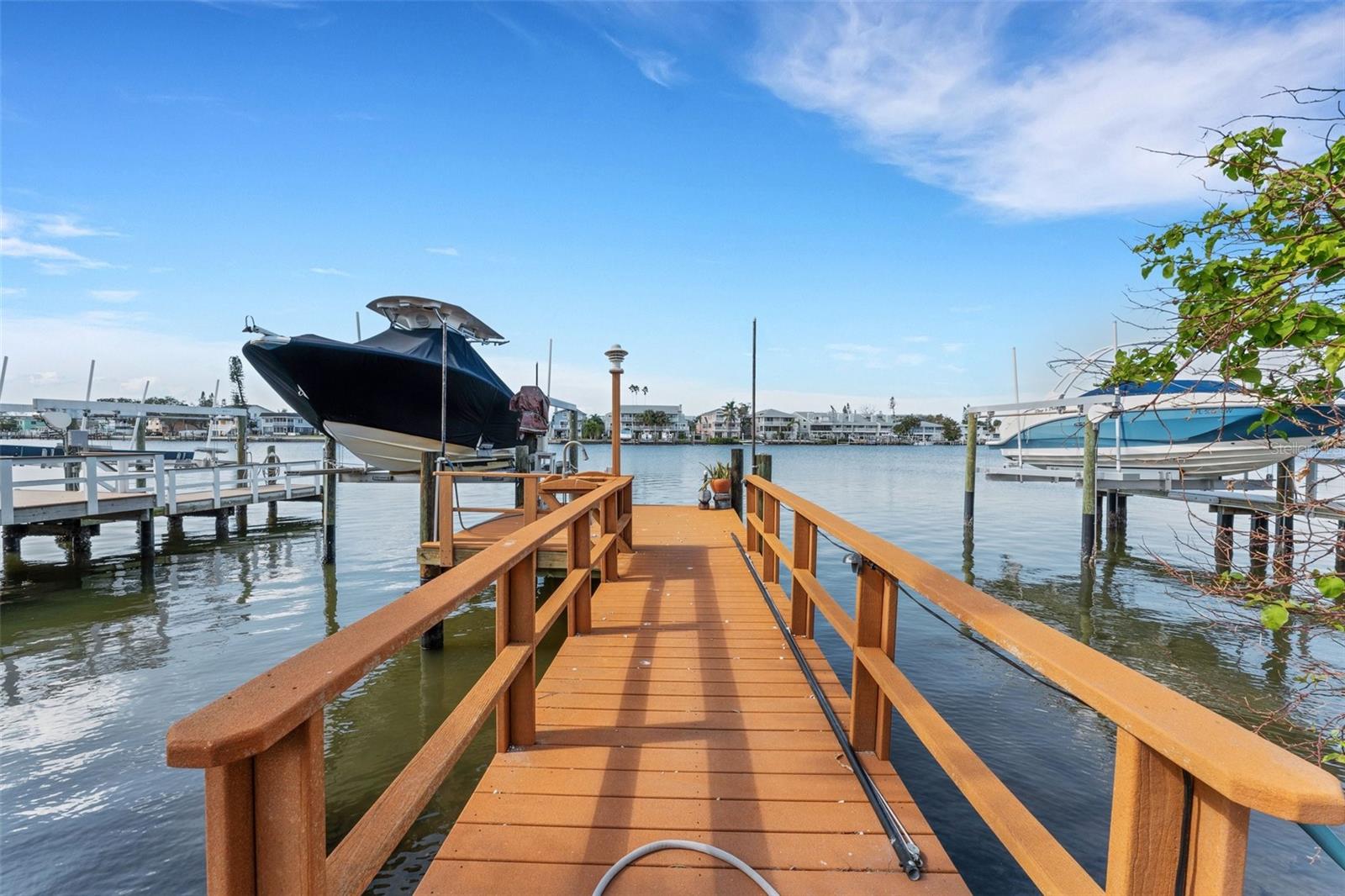 405 HARBOR DR S, INDIAN ROCKS BEACH, FL, 33785