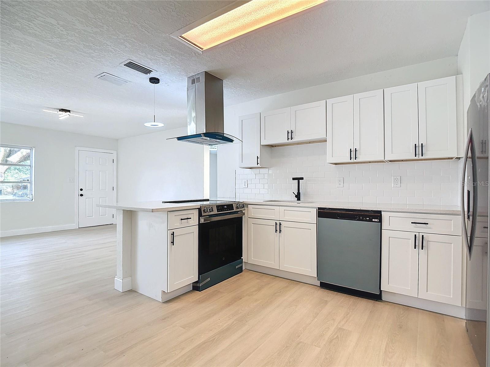 818 GRANDVIEW AVE, ALTAMONTE SPRINGS, FL, 32701