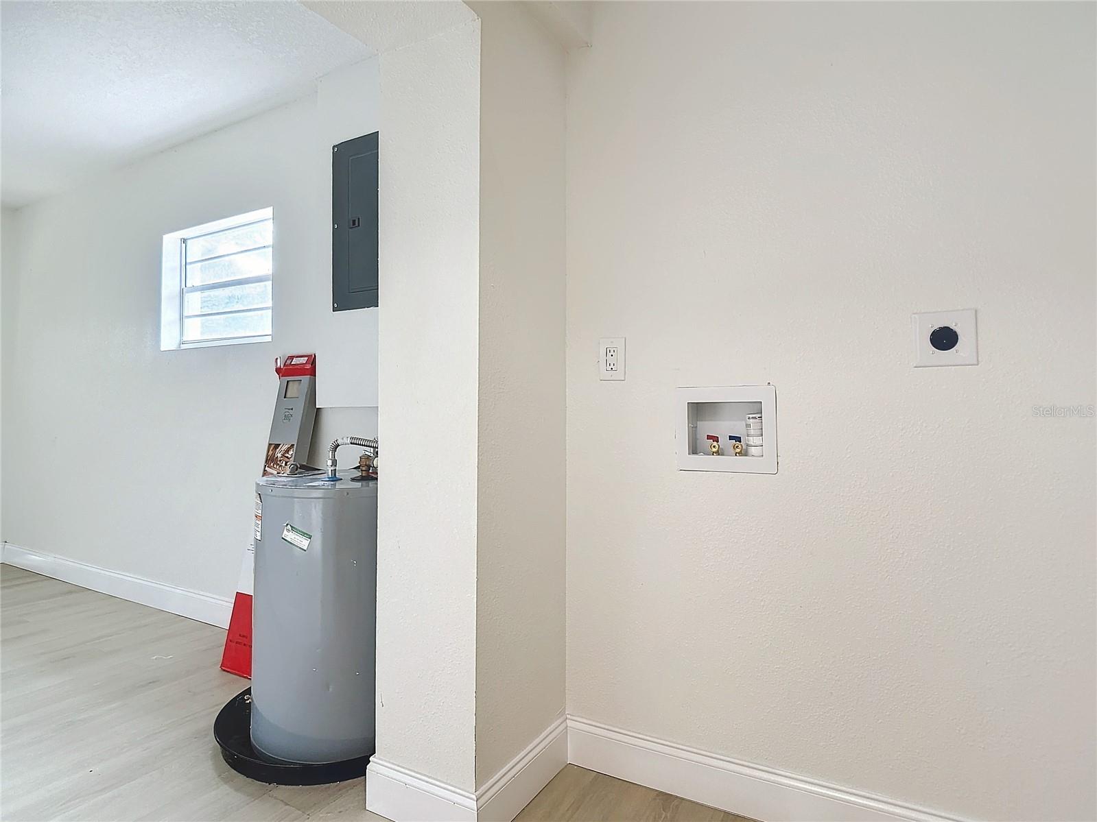 818 GRANDVIEW AVE, ALTAMONTE SPRINGS, FL, 32701