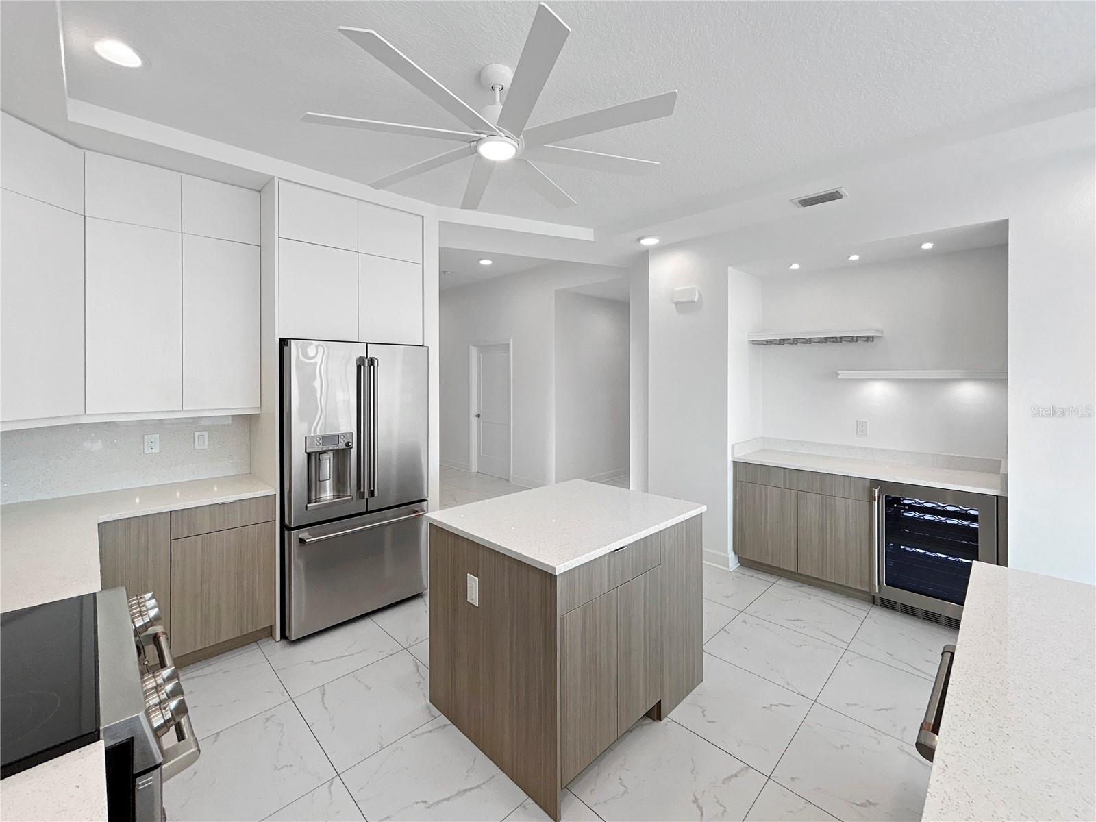 125 ISLAND WAY #605, CLEARWATER BEACH, FL, 33767