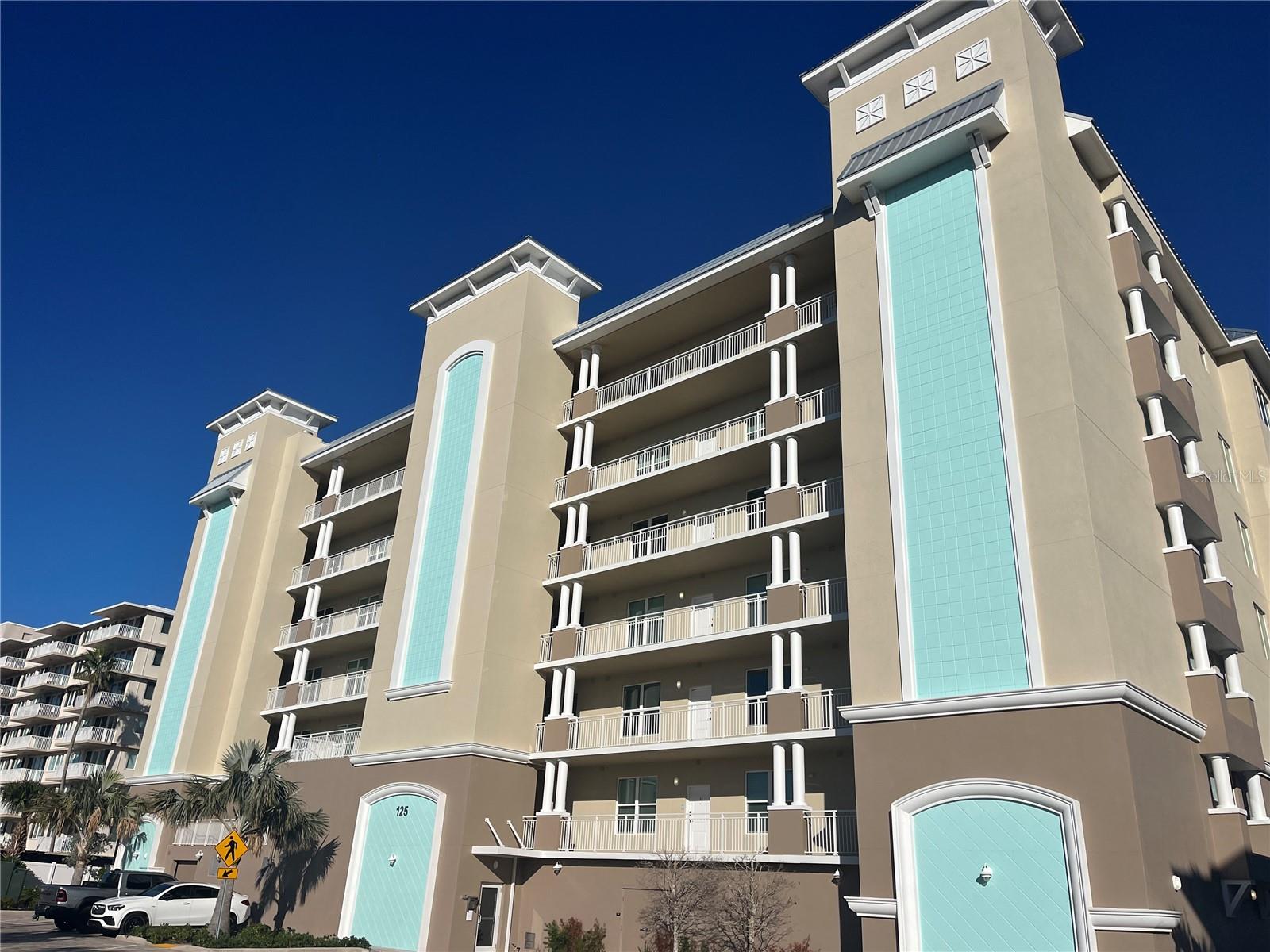 125 ISLAND WAY #605, CLEARWATER BEACH, FL, 33767