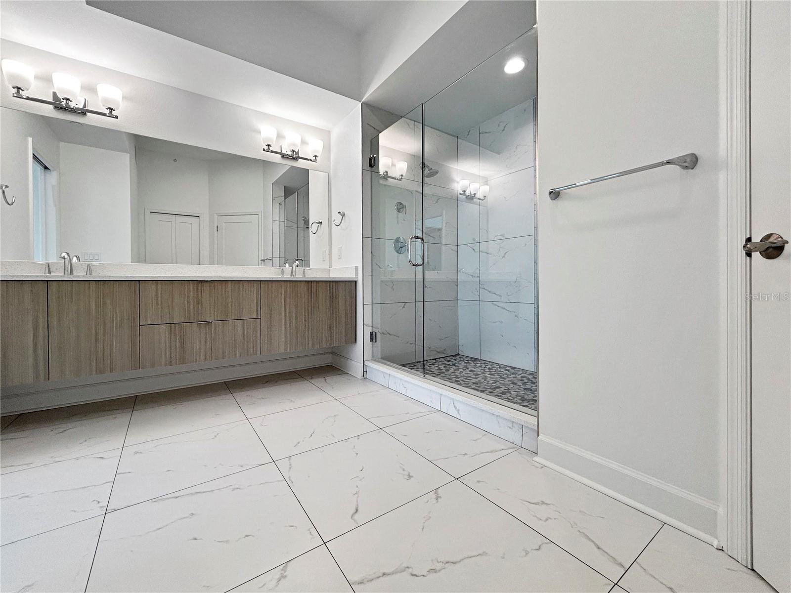 125 ISLAND WAY #605, CLEARWATER BEACH, FL, 33767