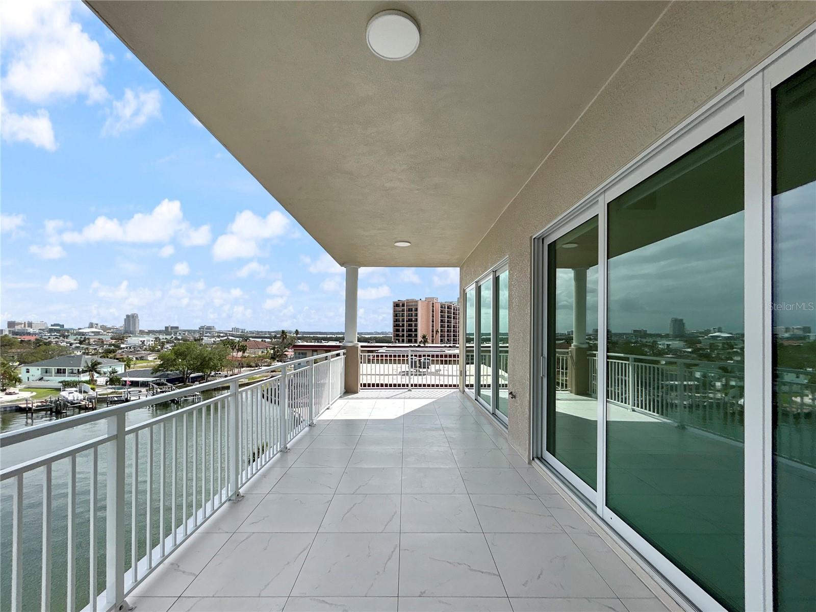 125 ISLAND WAY #605, CLEARWATER BEACH, FL, 33767