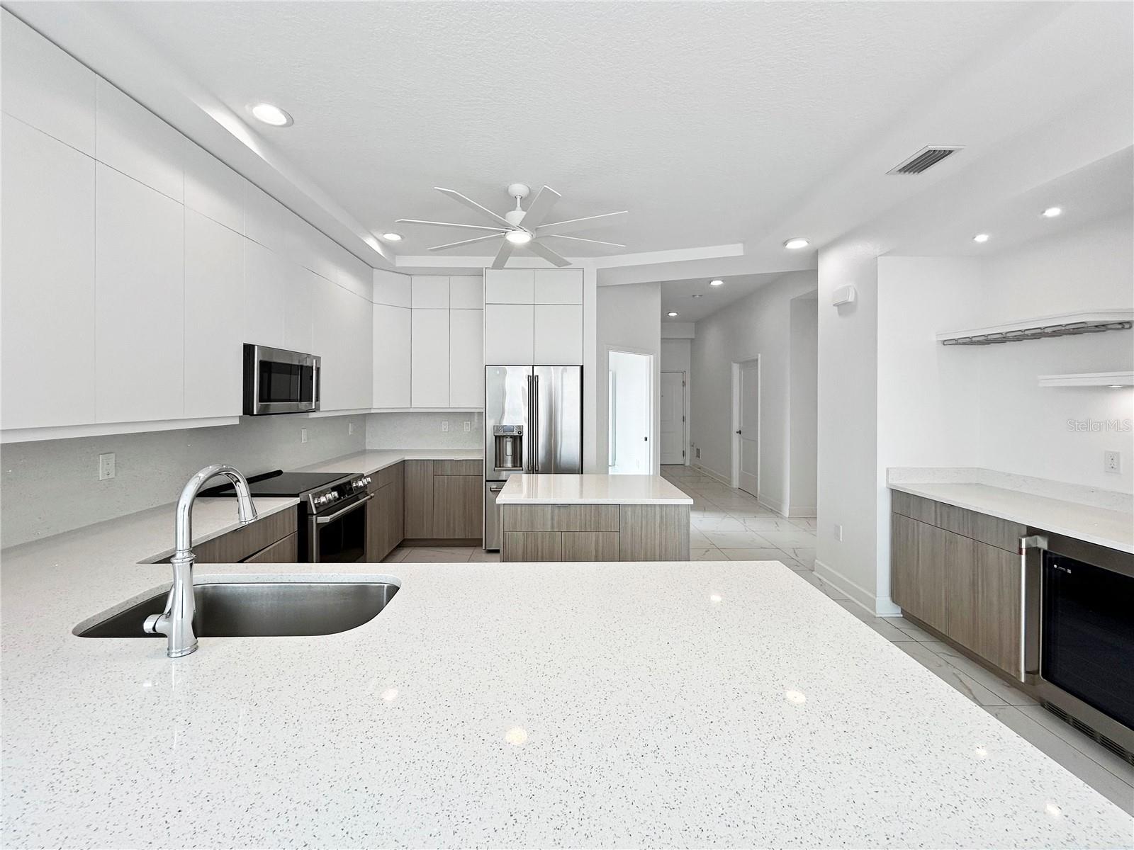 125 ISLAND WAY #605, CLEARWATER BEACH, FL, 33767