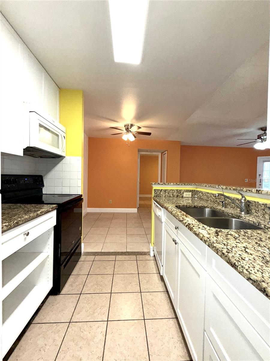 6142 WESTGATE DR #101, ORLANDO, FL, 32835