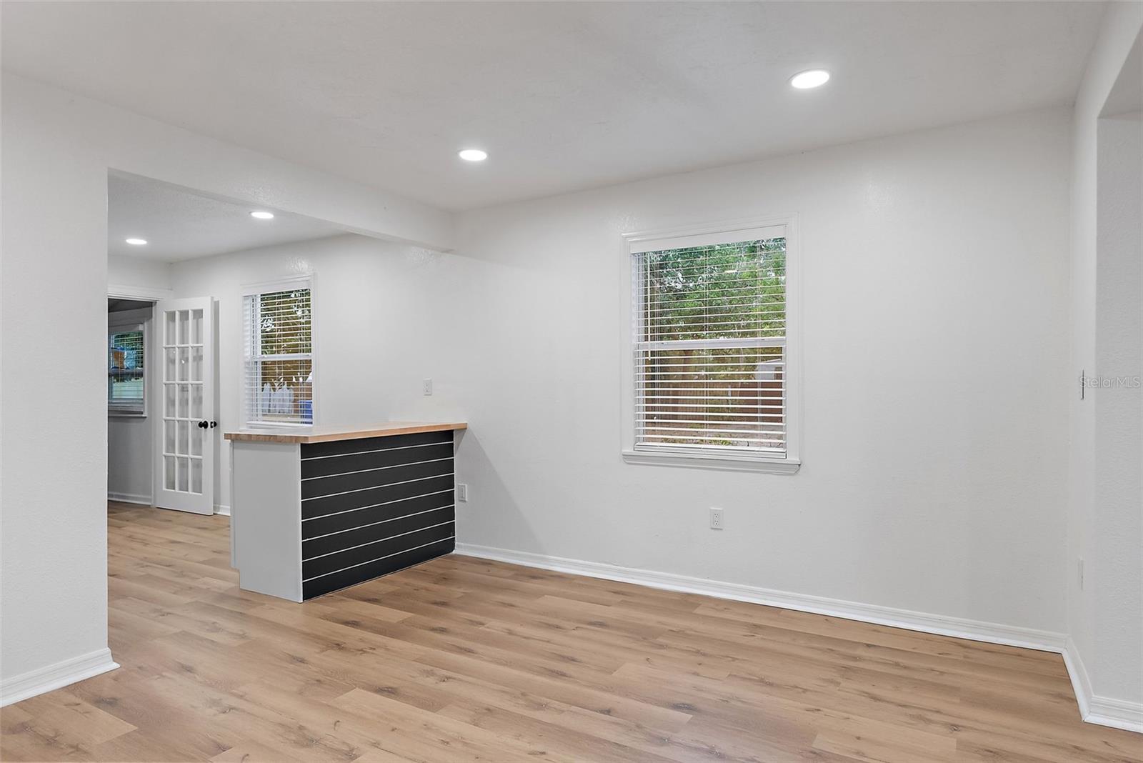 3170 6TH AVE S, ST PETERSBURG, FL, 33712