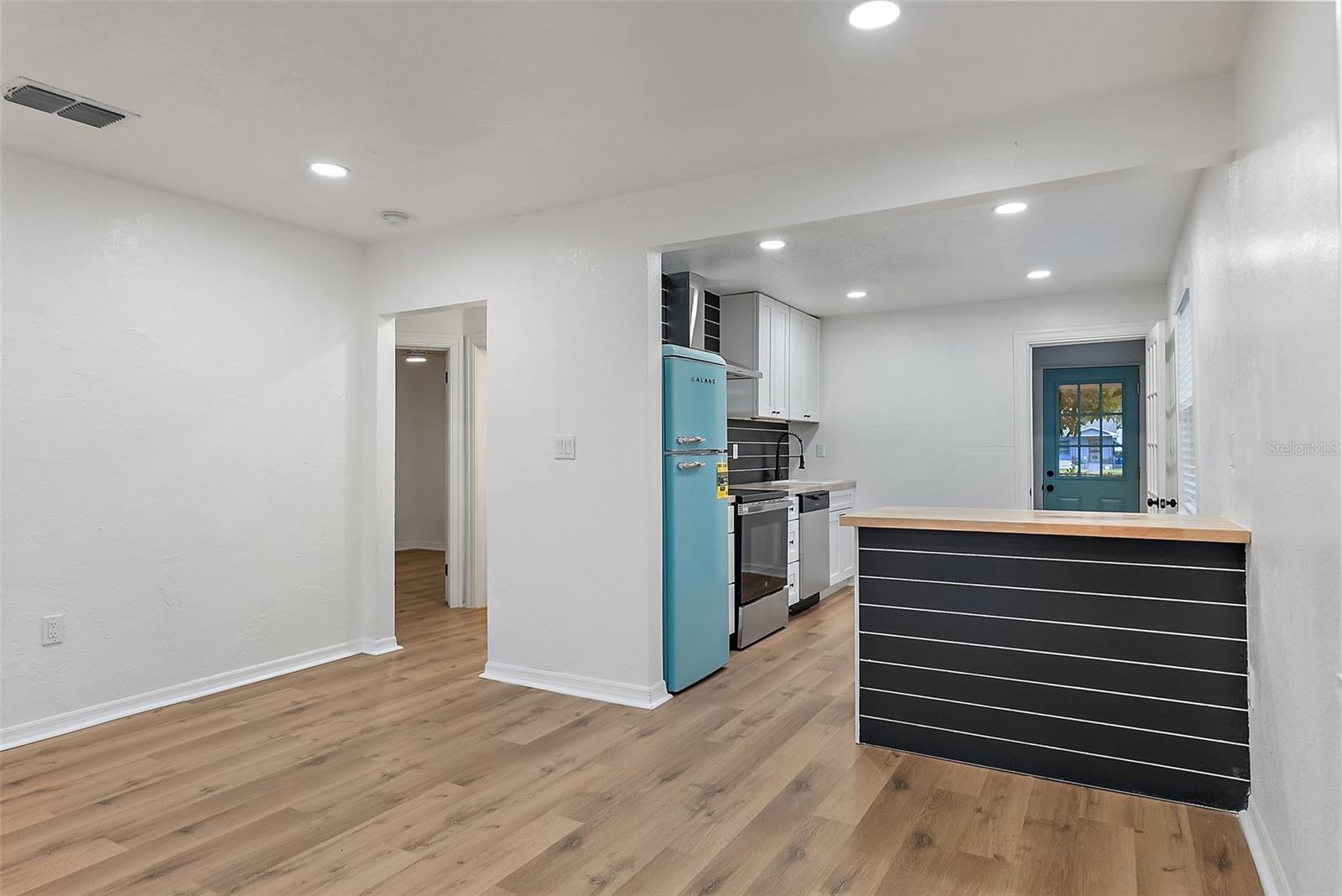 3170 6TH AVE S, ST PETERSBURG, FL, 33712